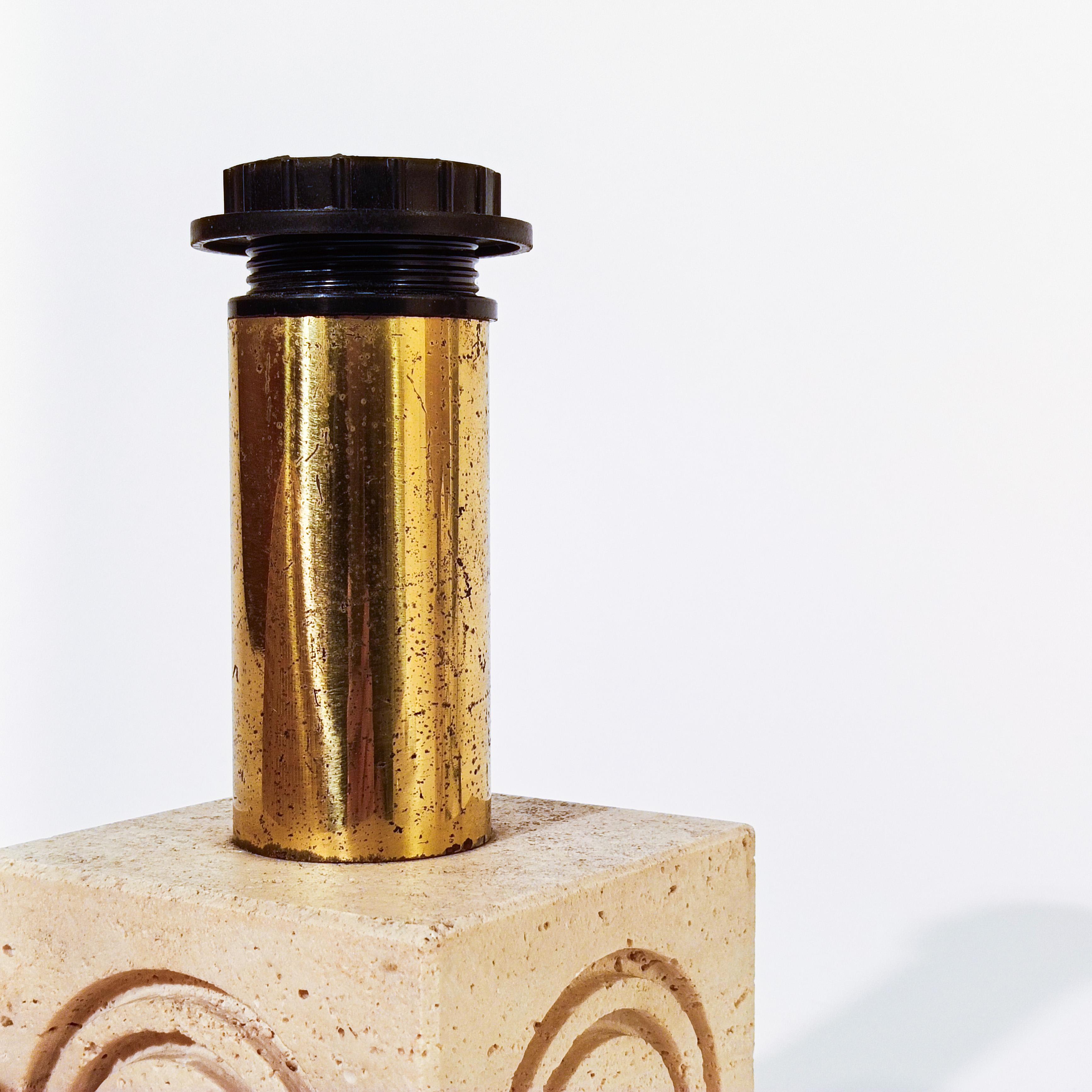 Fratelli Mannelli travertine Post-Modern table lamps, Italy, 1970s For Sale 3