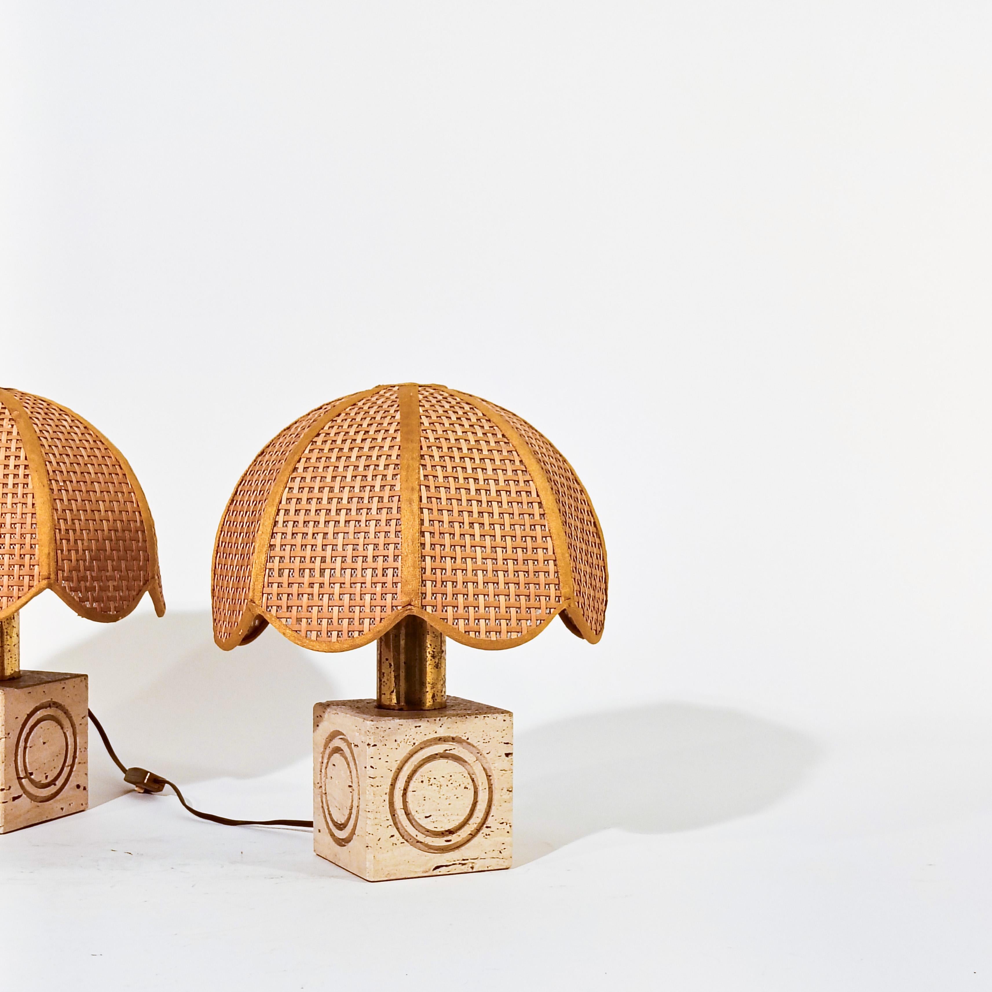 Fratelli Mannelli travertine Post-Modern table lamps, Italy, 1970s For Sale 6