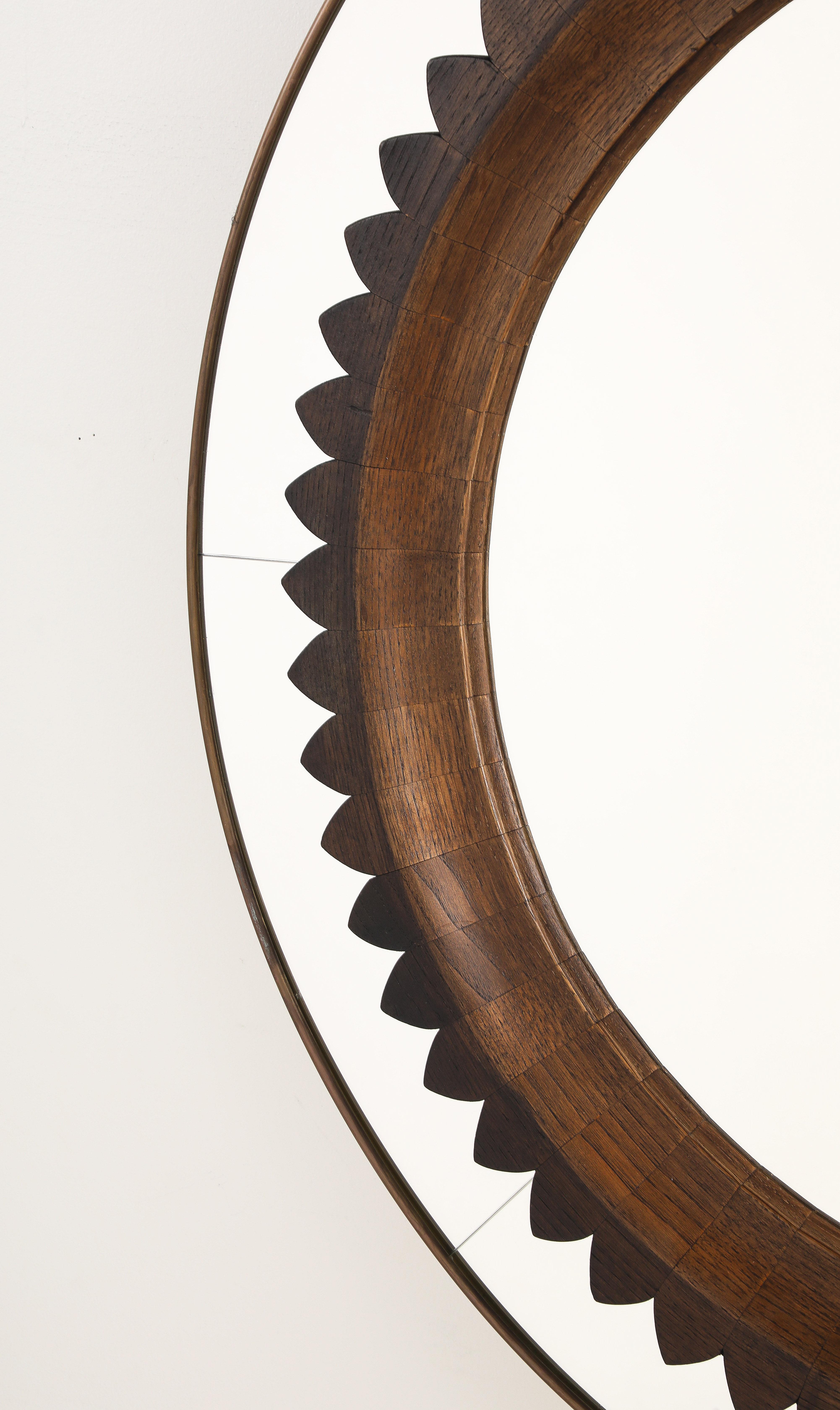 Miroir en noyer sculpté à la main par Fratelli Marelli pour Framar, Italie, vers 1940 en vente 7