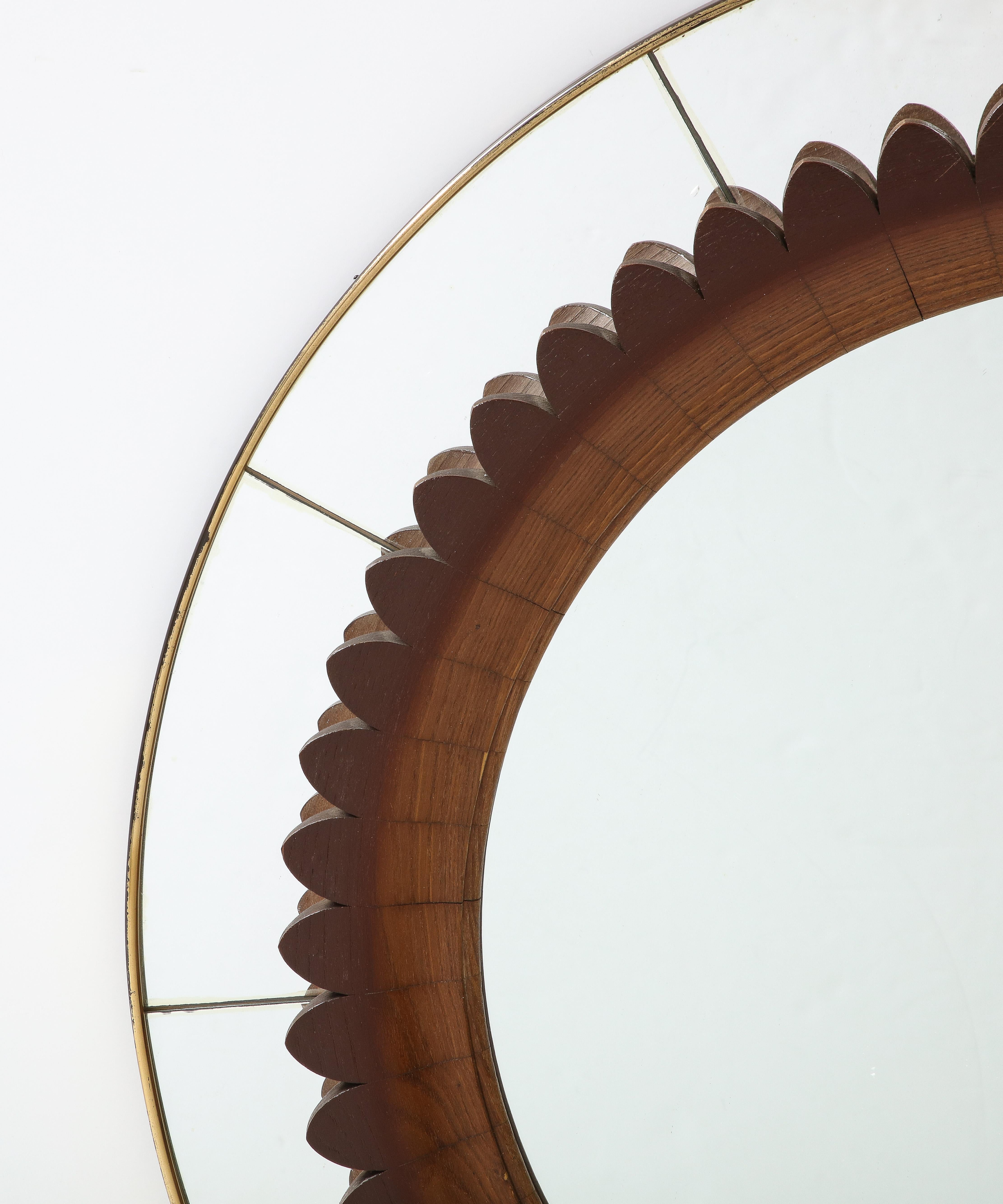 Hand-Carved Fratelli Marelli Rare Round Carved Walnut and Brass Wall Mirror, Italy, 1950s For Sale