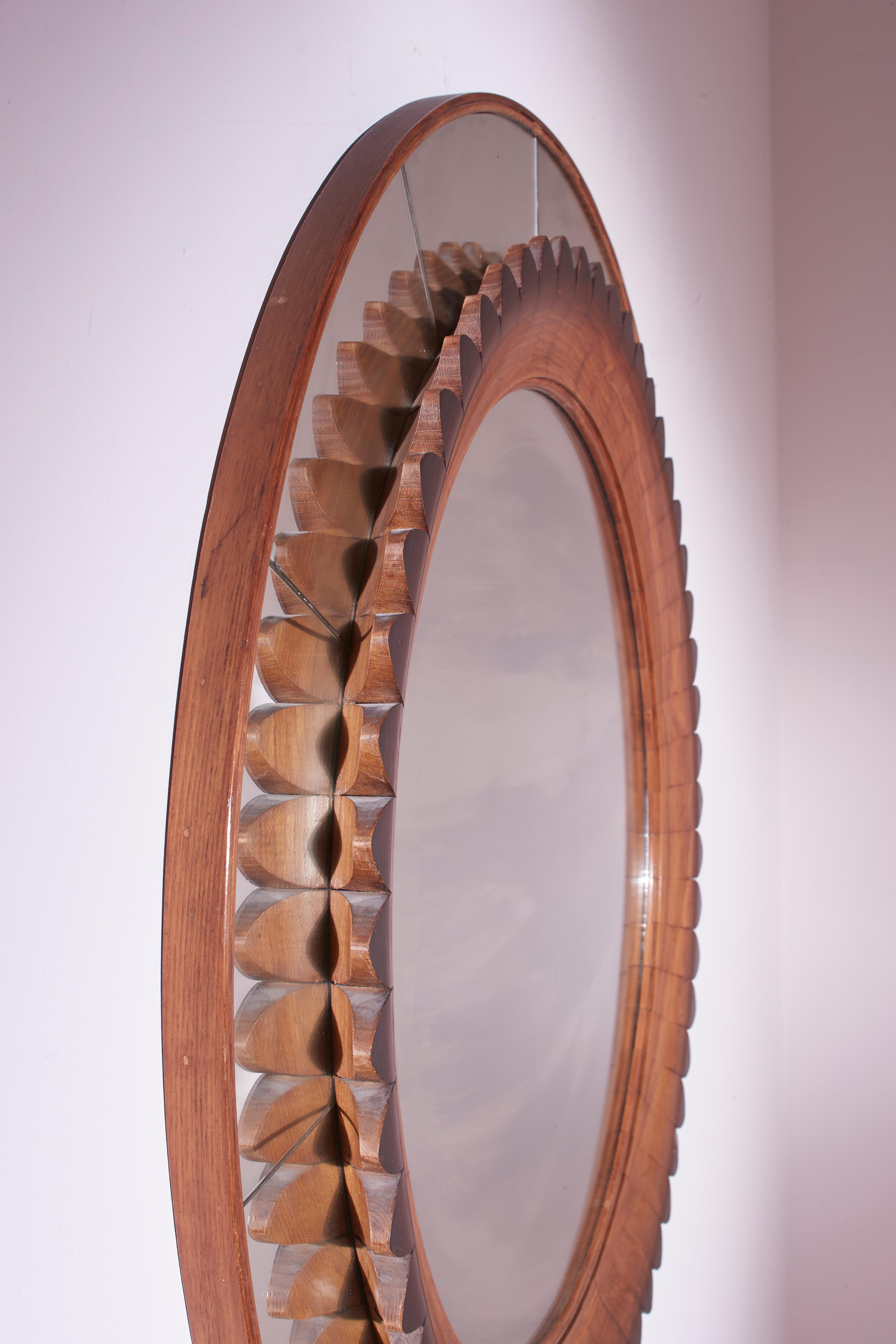Mid-20th Century Fratelli Marelli walnut round mirror, Italy, 1950s For Sale
