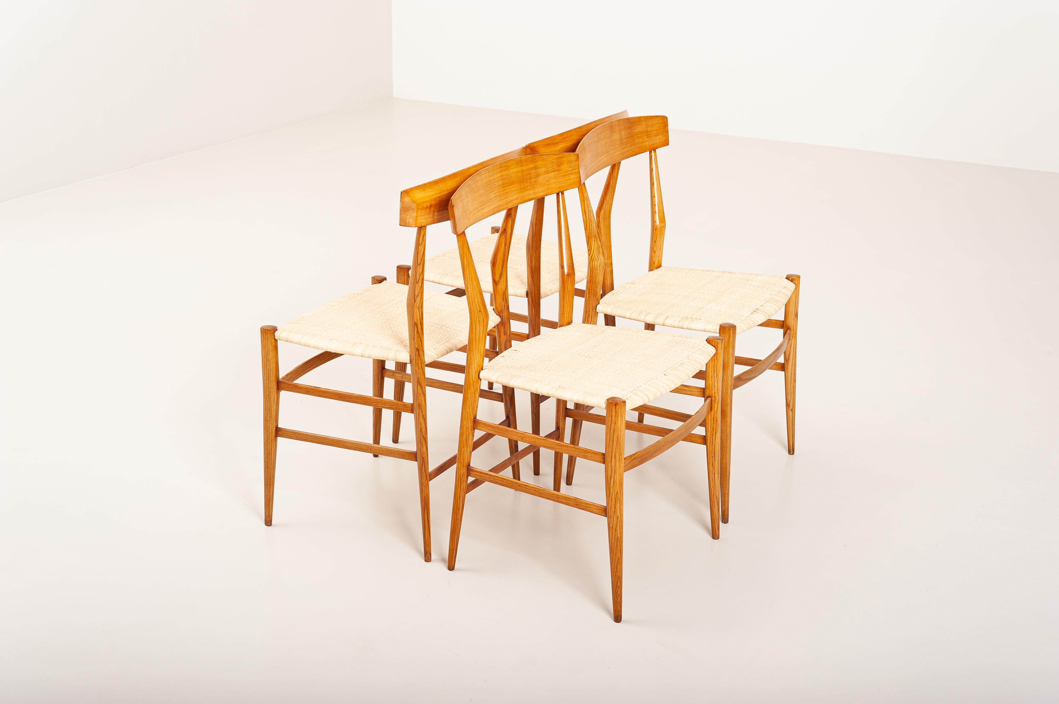 'Fratelli Podestà', 4 Chairs Model P5 with Drawn Guinea Cane Top, Chiavari 1970s For Sale 1