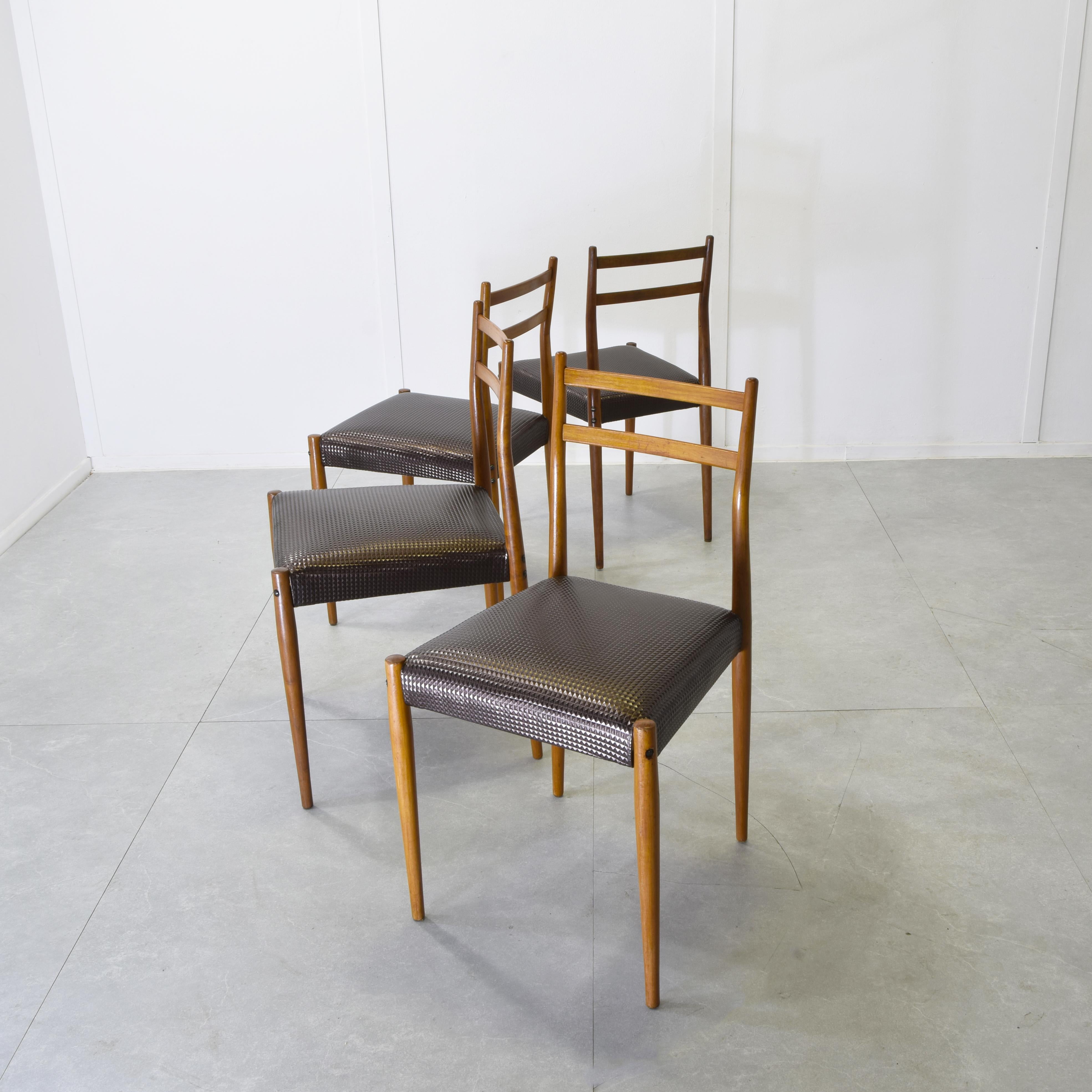 Tissu Fratelli Reguitti set de chaises Gio Ponti. en vente