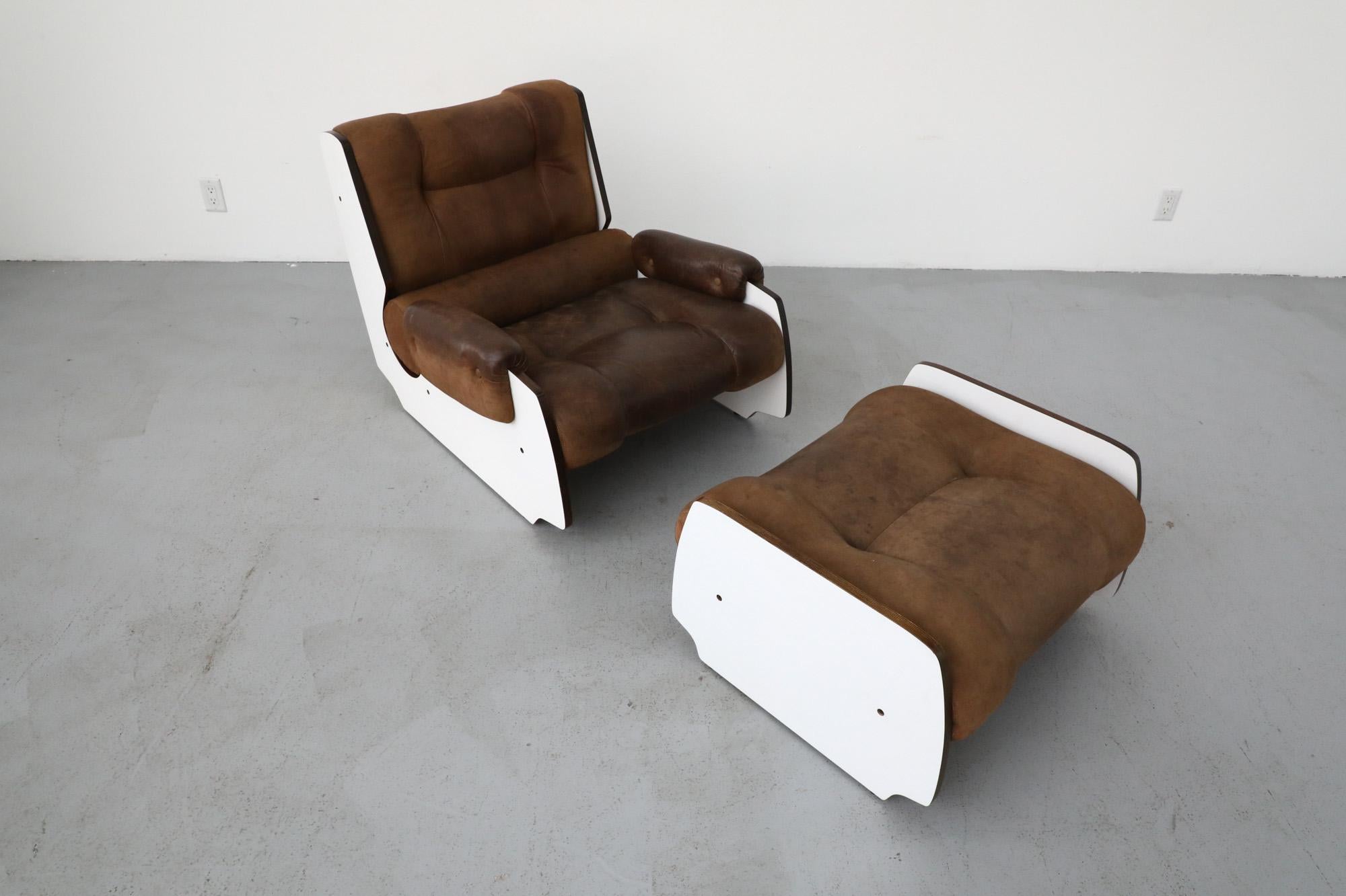 Fratelli Reguitti Style Brown Leather and Panel Framed Lounge Chair and Ottoman For Sale 5