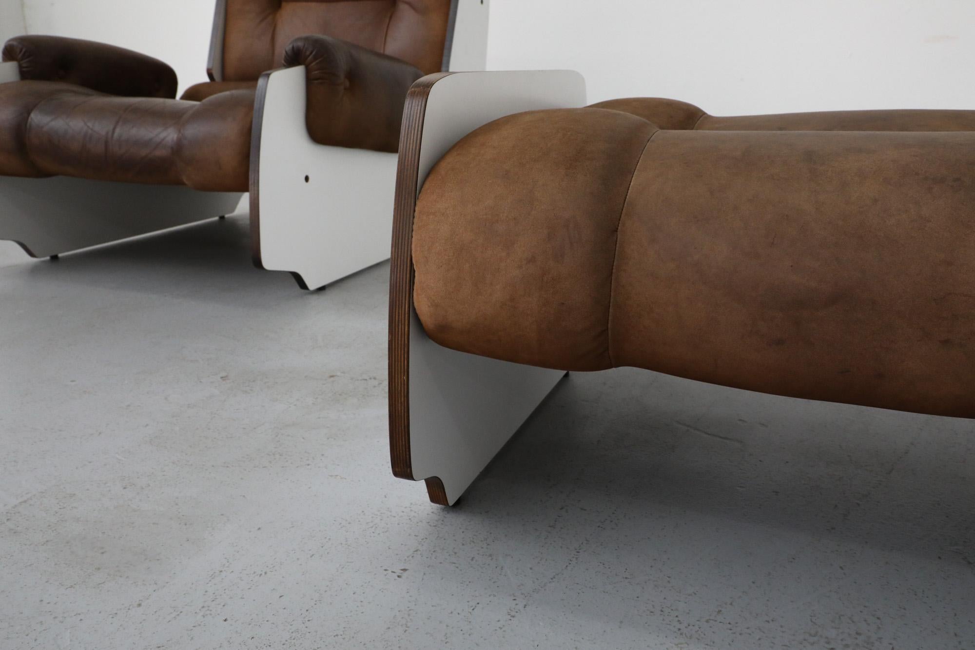 Fratelli Reguitti Style Brown Leather and Panel Framed Lounge Chair and Ottoman For Sale 11