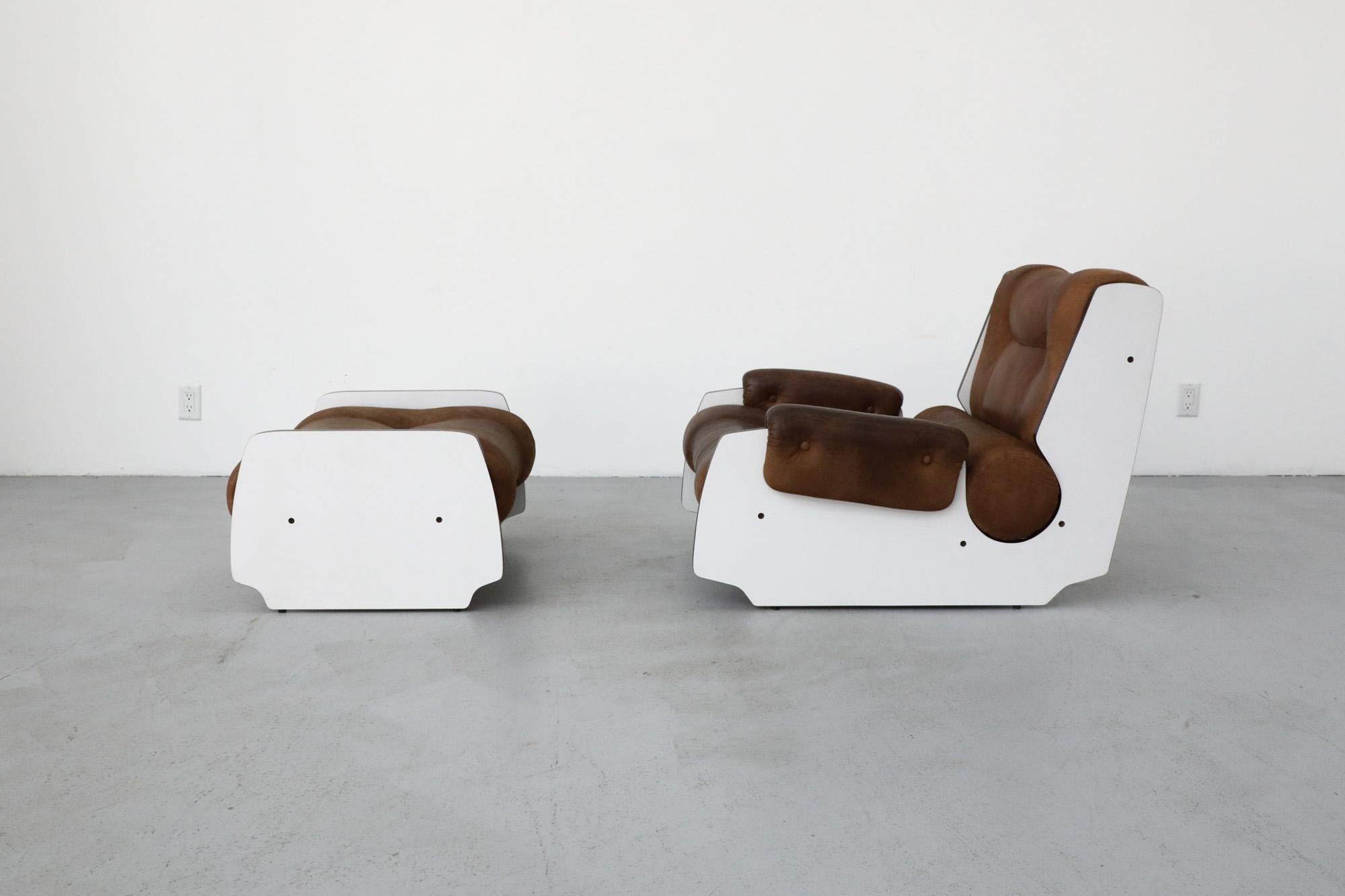 Fratelli Reguitti Style Brown Leather and Panel Framed Lounge Chair and Ottoman In Good Condition For Sale In Los Angeles, CA