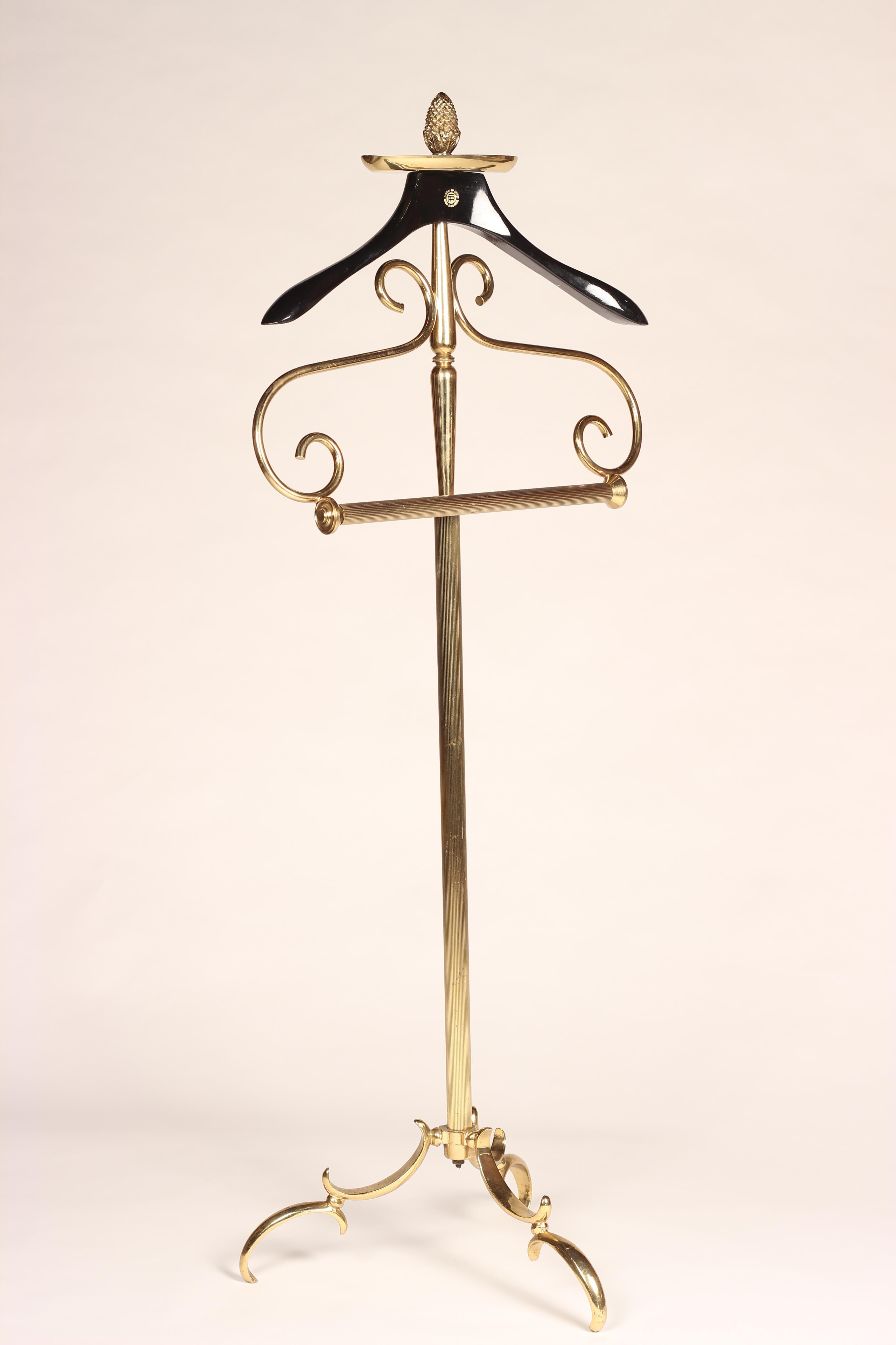 Fratelli Reguitti Valet Clothing Stand 1970s in Hollywood Regency Style In Good Condition In London, GB