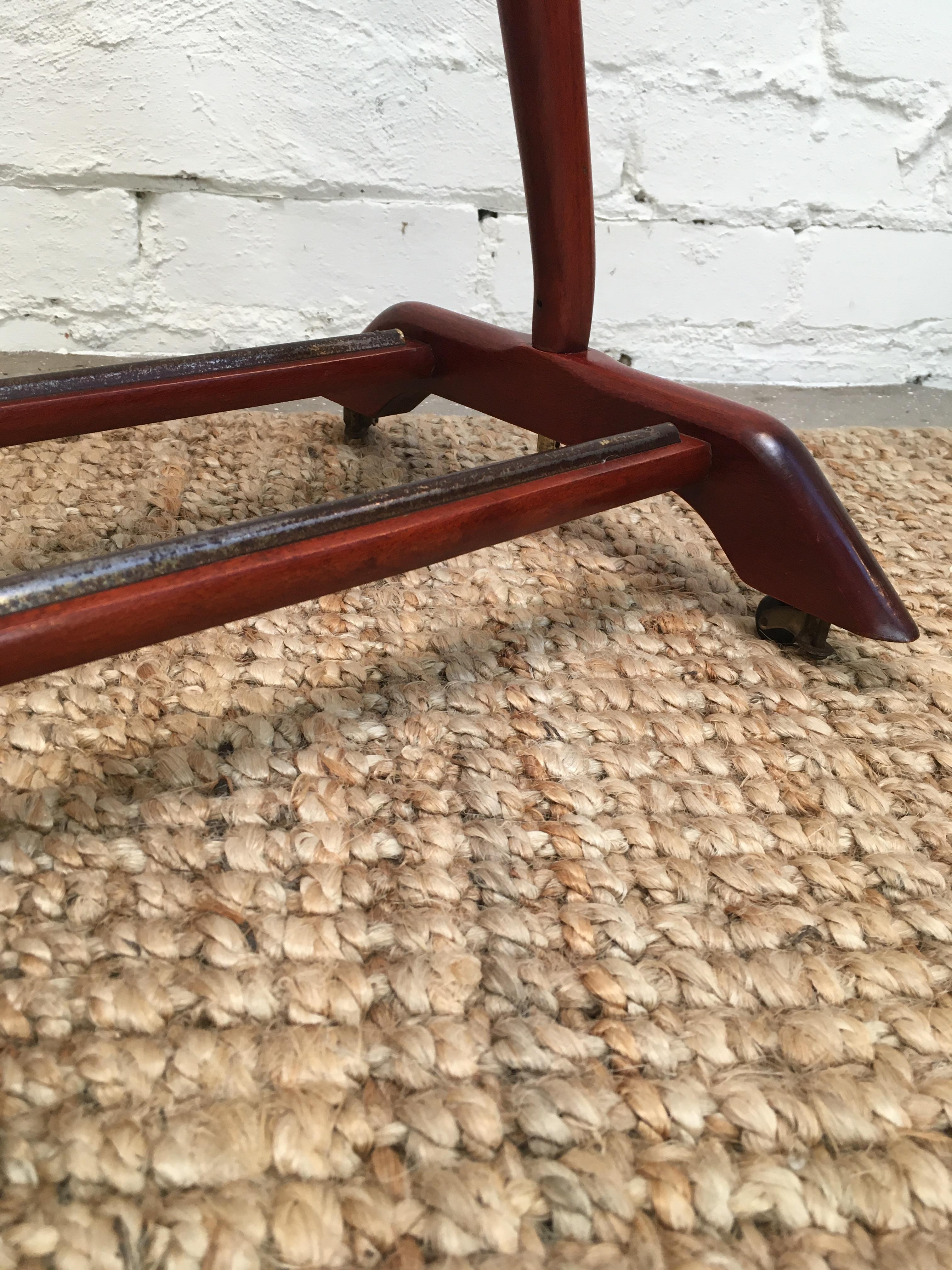 Fratelli Reguitti Valet Stand in the Style of Parisi 1960s Mahogany Beech For Sale 8