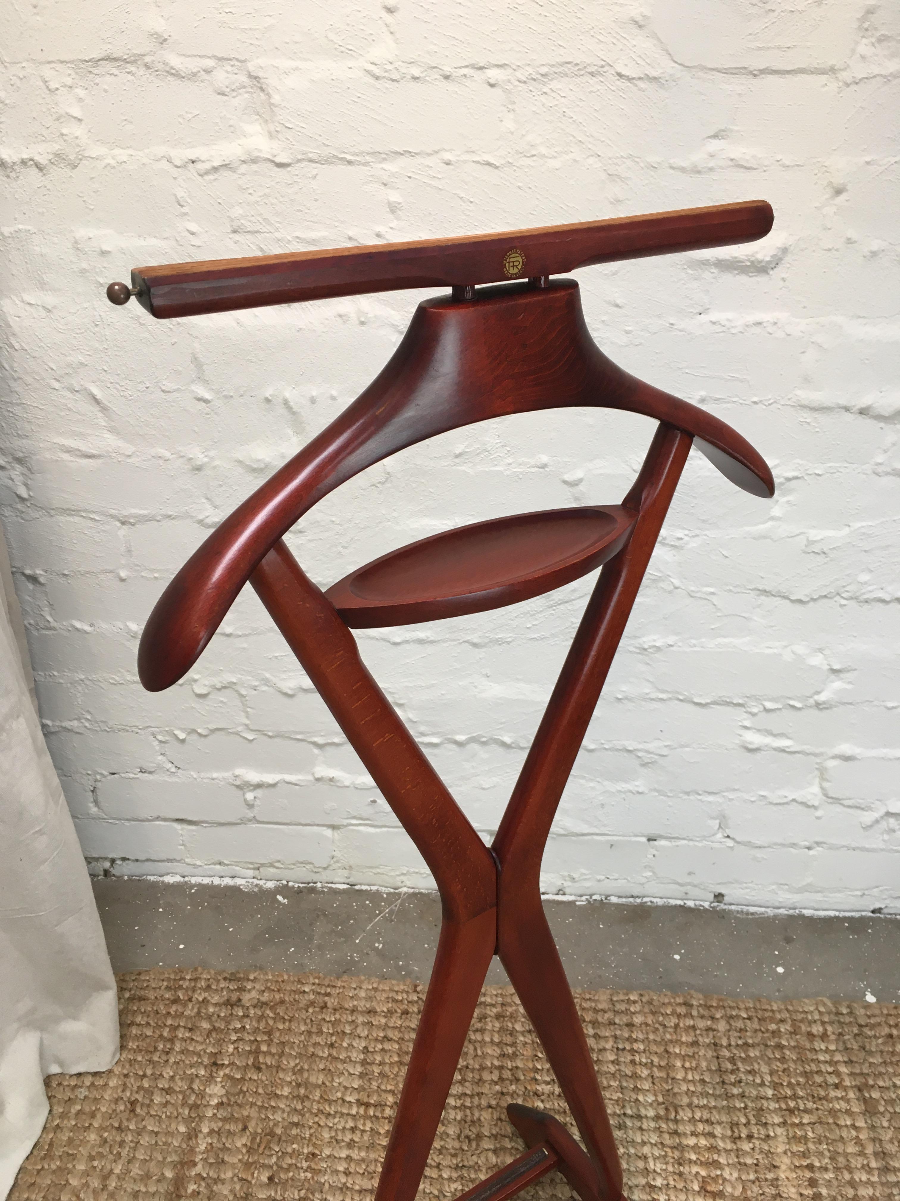 Italian Fratelli Reguitti Valet Stand in the Style of Parisi 1960s Mahogany Beech For Sale