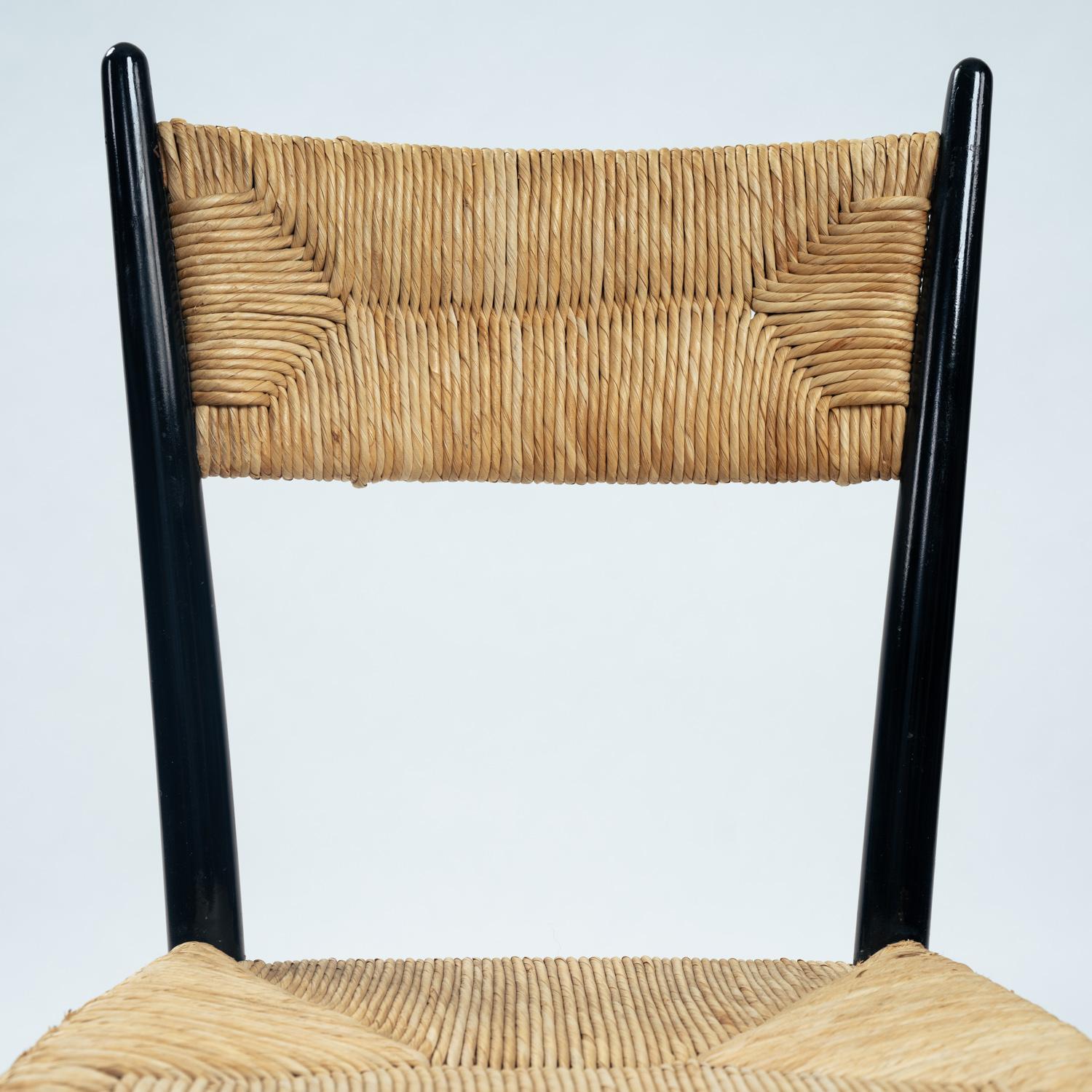 Fratelli Spinetto Chiavari Dining Chairs in black ebonized Wood, Straw, Italy For Sale 2