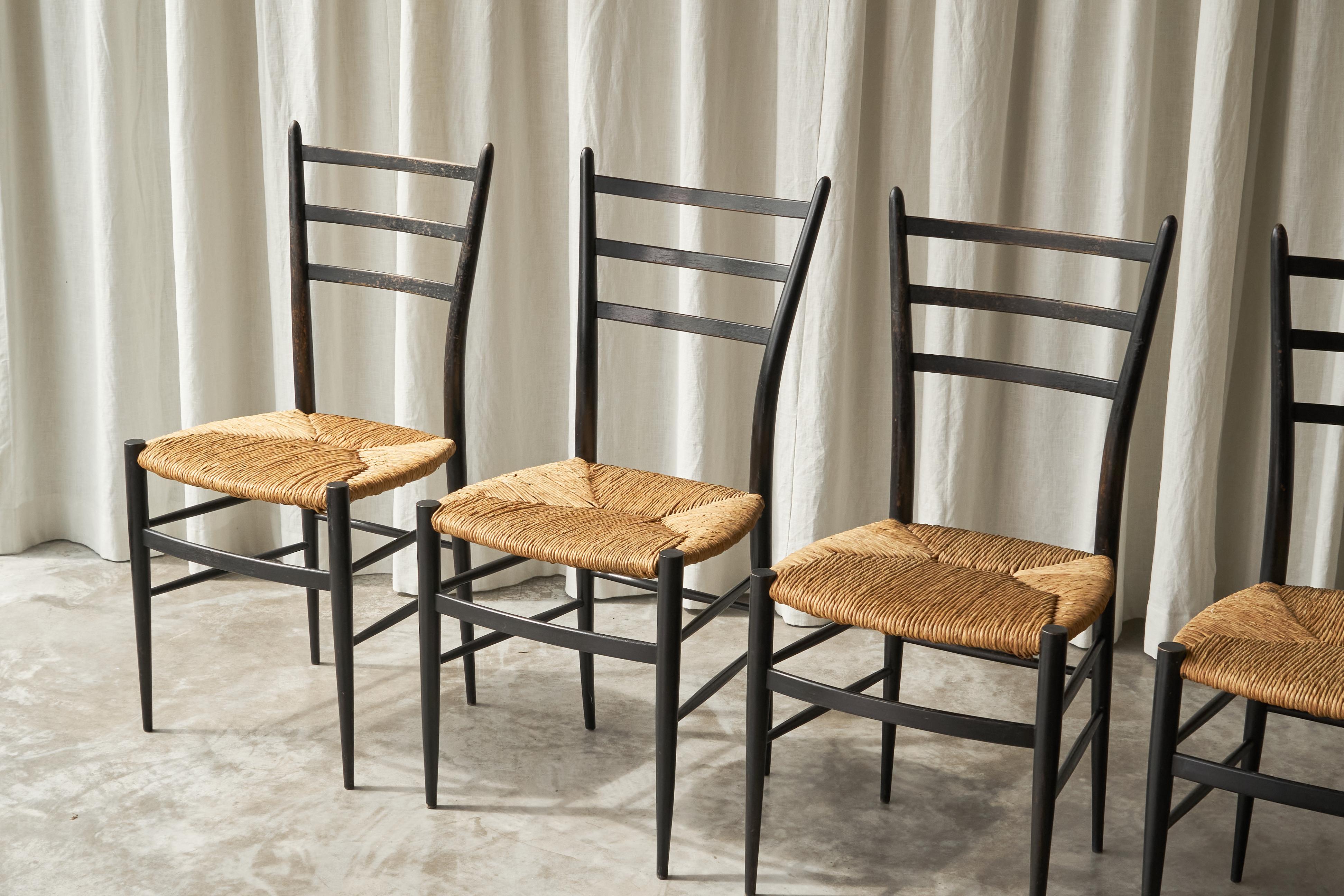 Paglia Fratelli Spinetto Chiavari Set di 4 sedie in legno ebanizzato e paglia Italia 1950