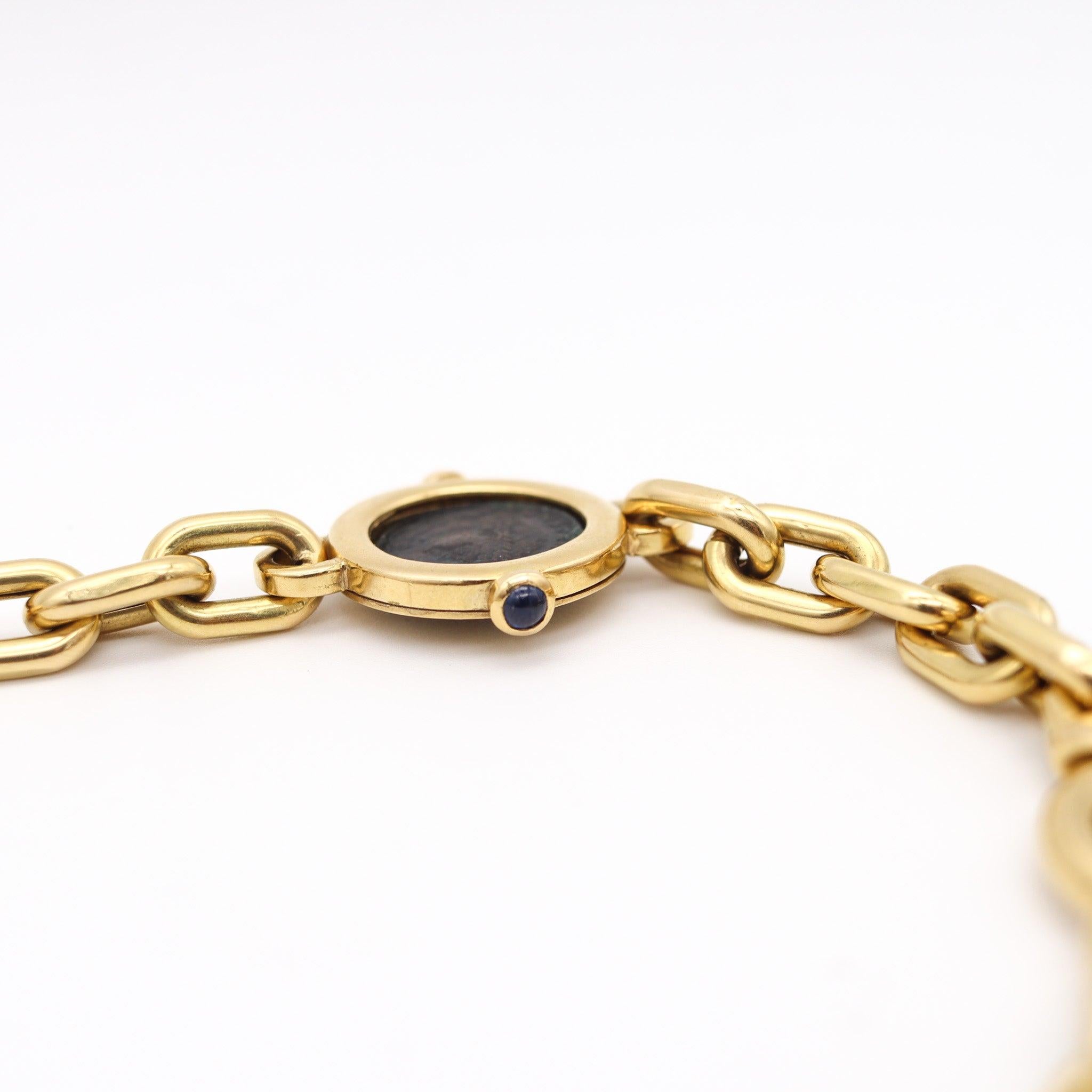 FRATELLI TERZIANI 330 av. J.-C. Collier station de pièces romaines en or jaune massif 18 carats Pour femmes en vente