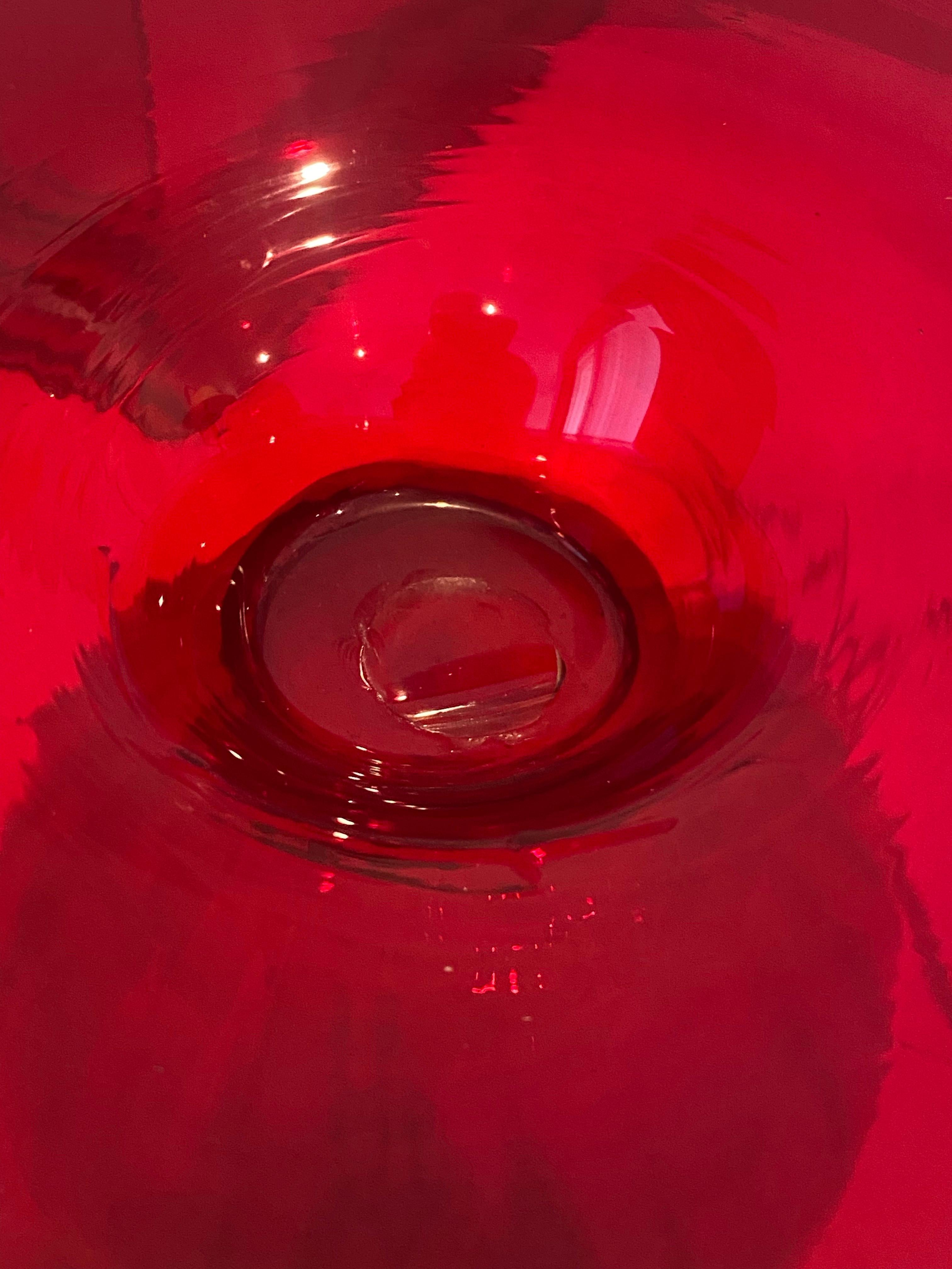 Fratelli Toso  Vaso monumentale in vetro rosso di Murano alto 18 pollici del 1930 in vendita 10