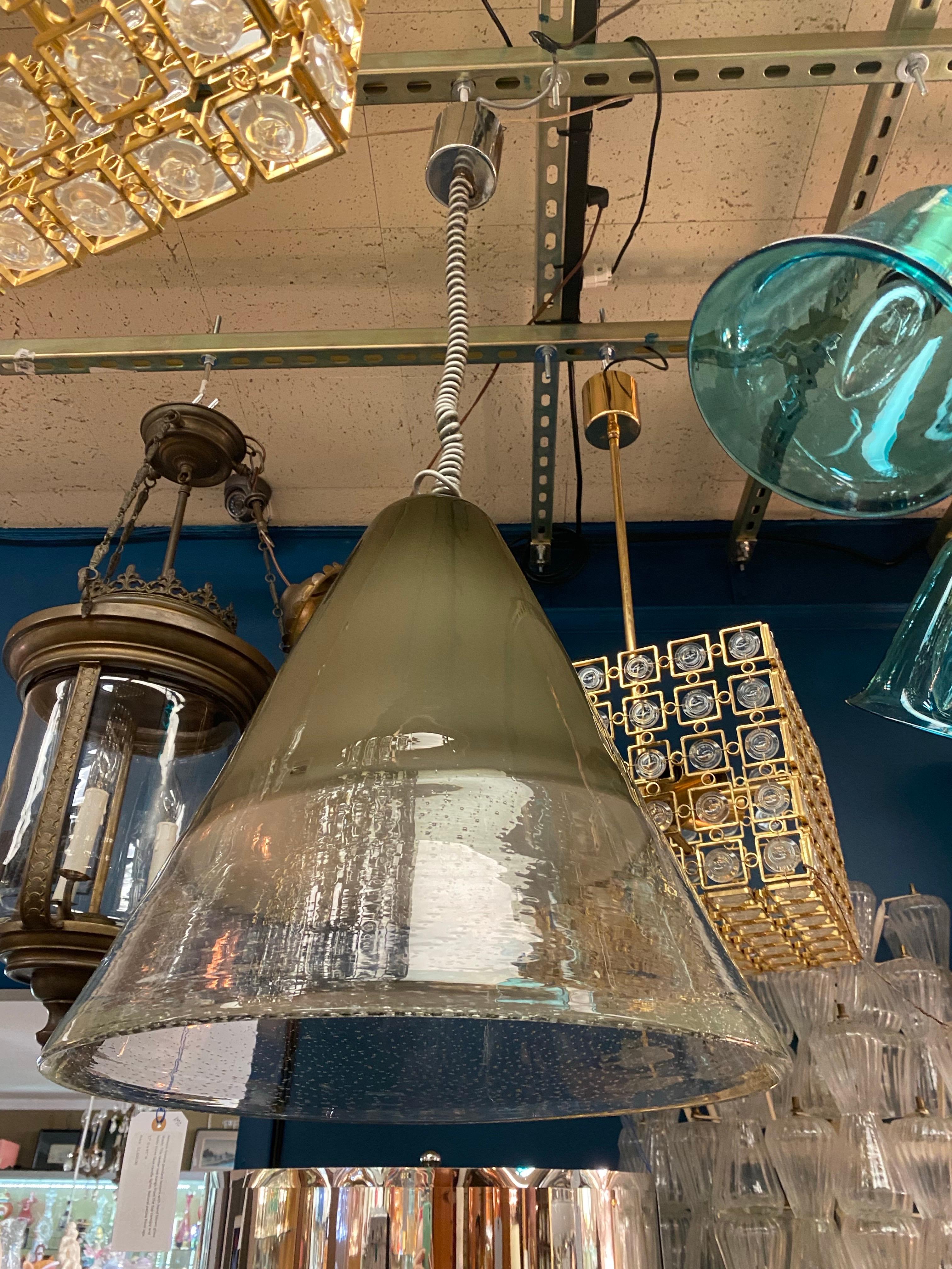 Fratelli Toso 1960s Hand Blown Pulegoso Glass Cone Pendant Light For Sale 3