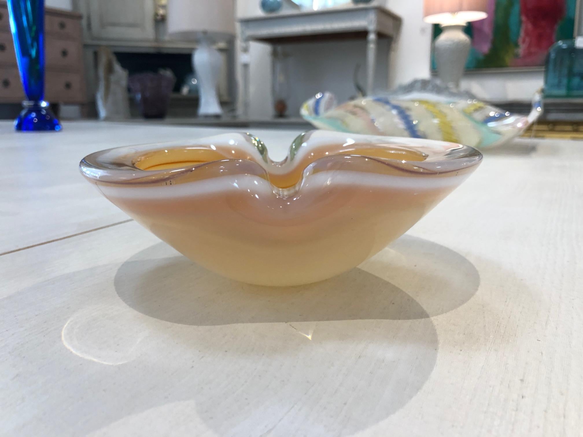 Mid-Century Modern Fratelli Toso 1960s Organic Form Butterscotch Color Bowl For Sale