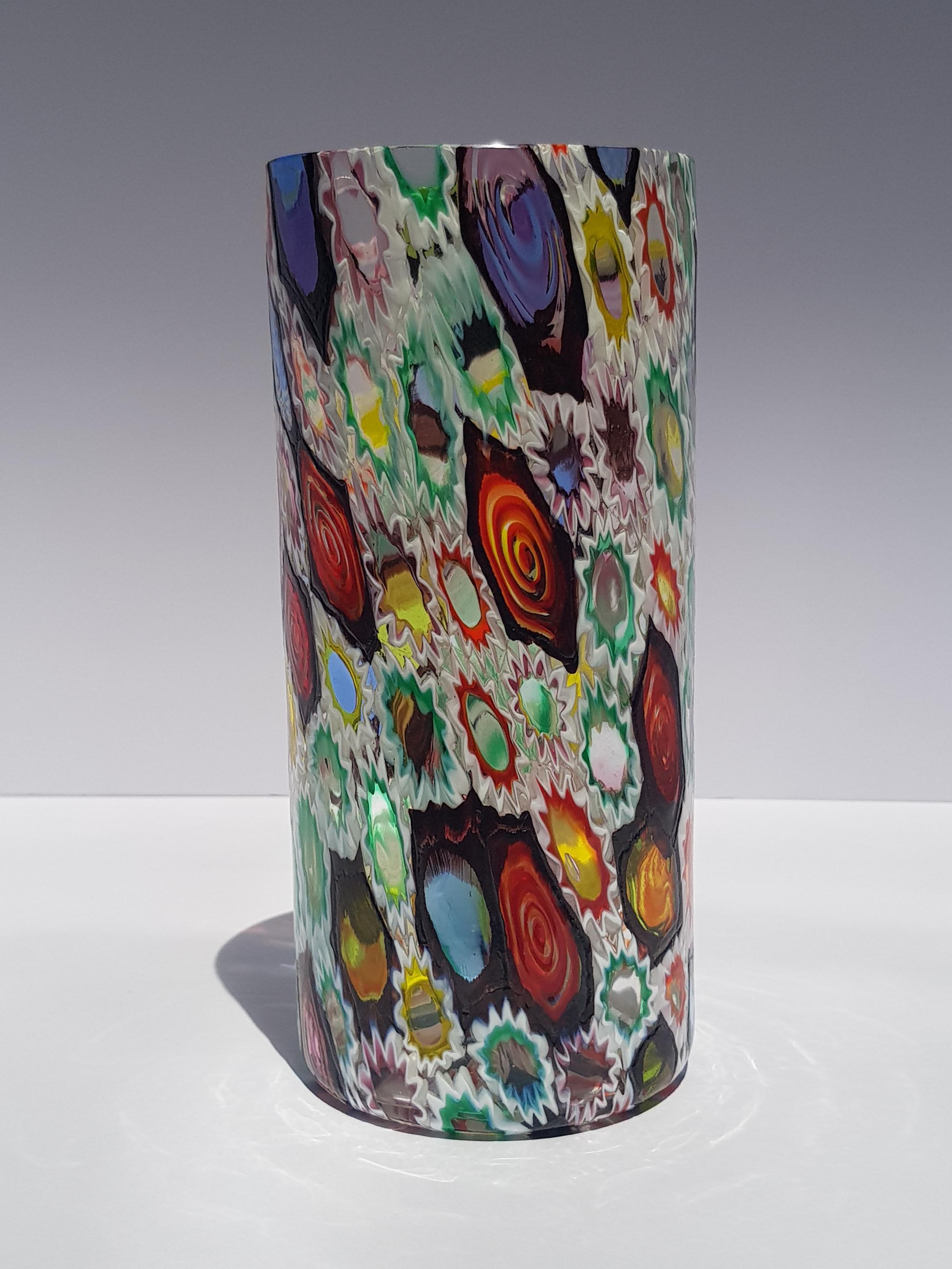Fratelli Toso Millefiori Murrine Tiffany Fenster Vase venezianischen italienischen Kunstglas (Handgefertigt) im Angebot