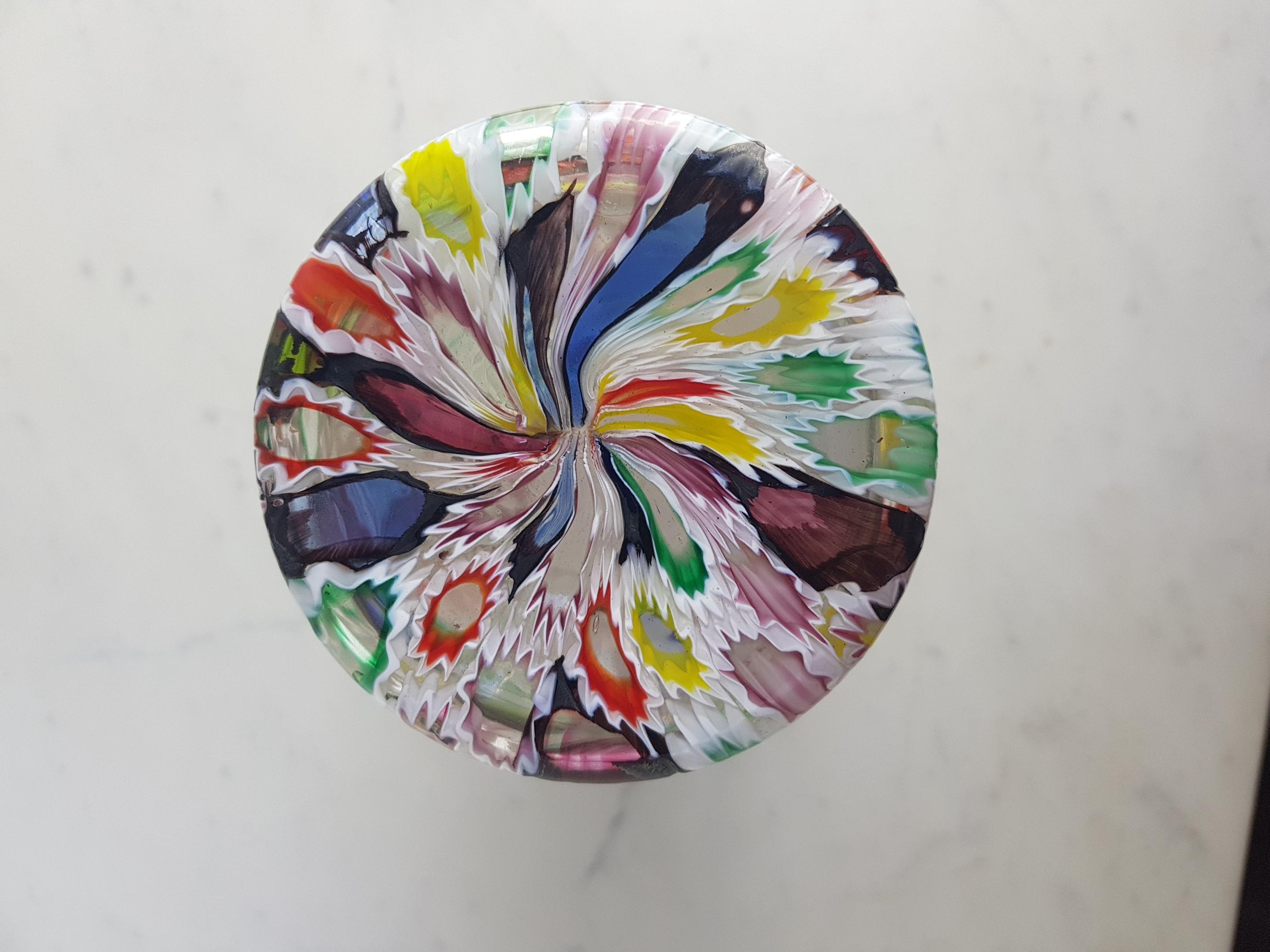 Fratelli Toso Millefiori Murrine Tiffany Fenster Vase venezianischen italienischen Kunstglas im Angebot 1