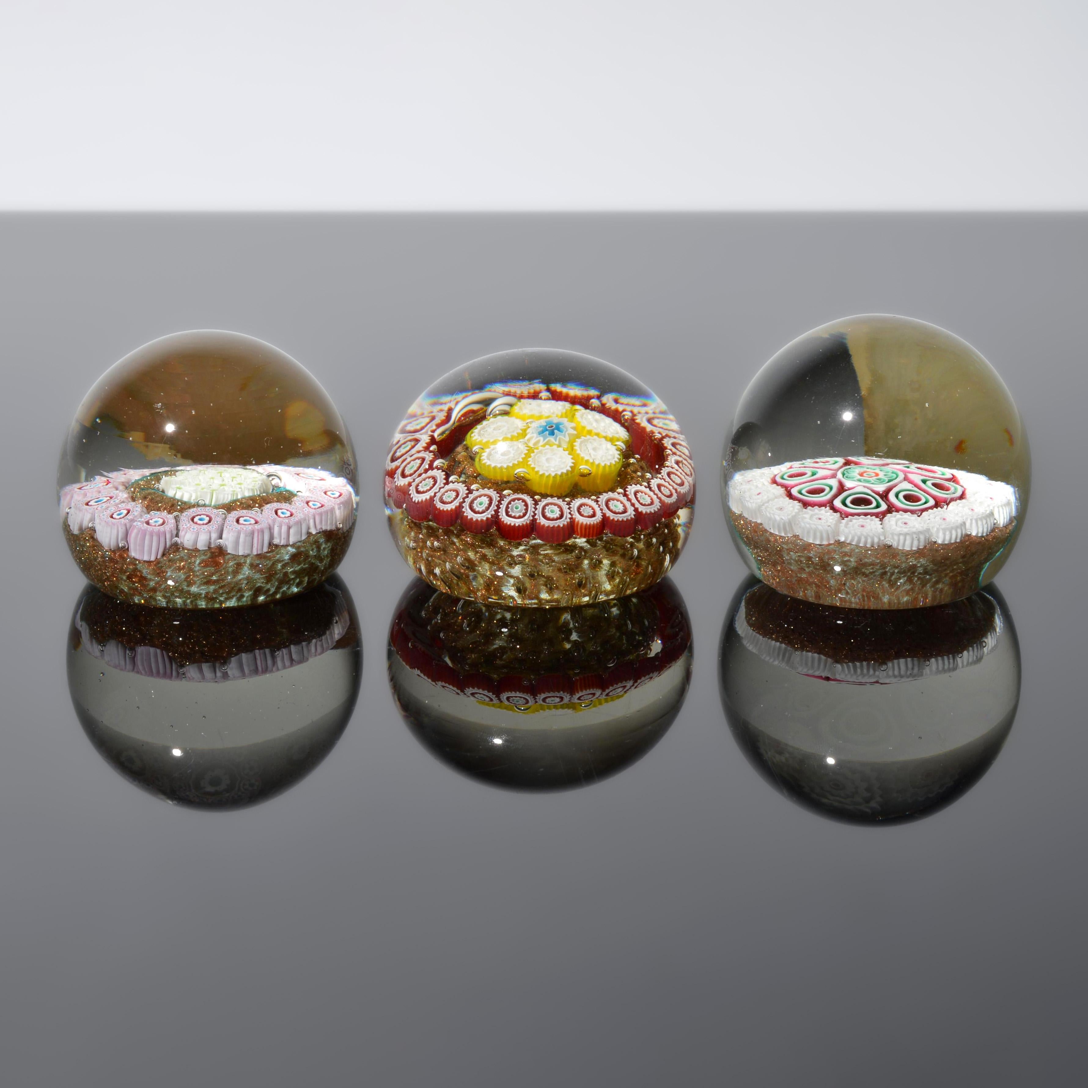 Fratelli Toso MILLEFIORI Fermacarte, Collection'S Pina In condizioni buone in vendita a Lake Worth Beach, FL
