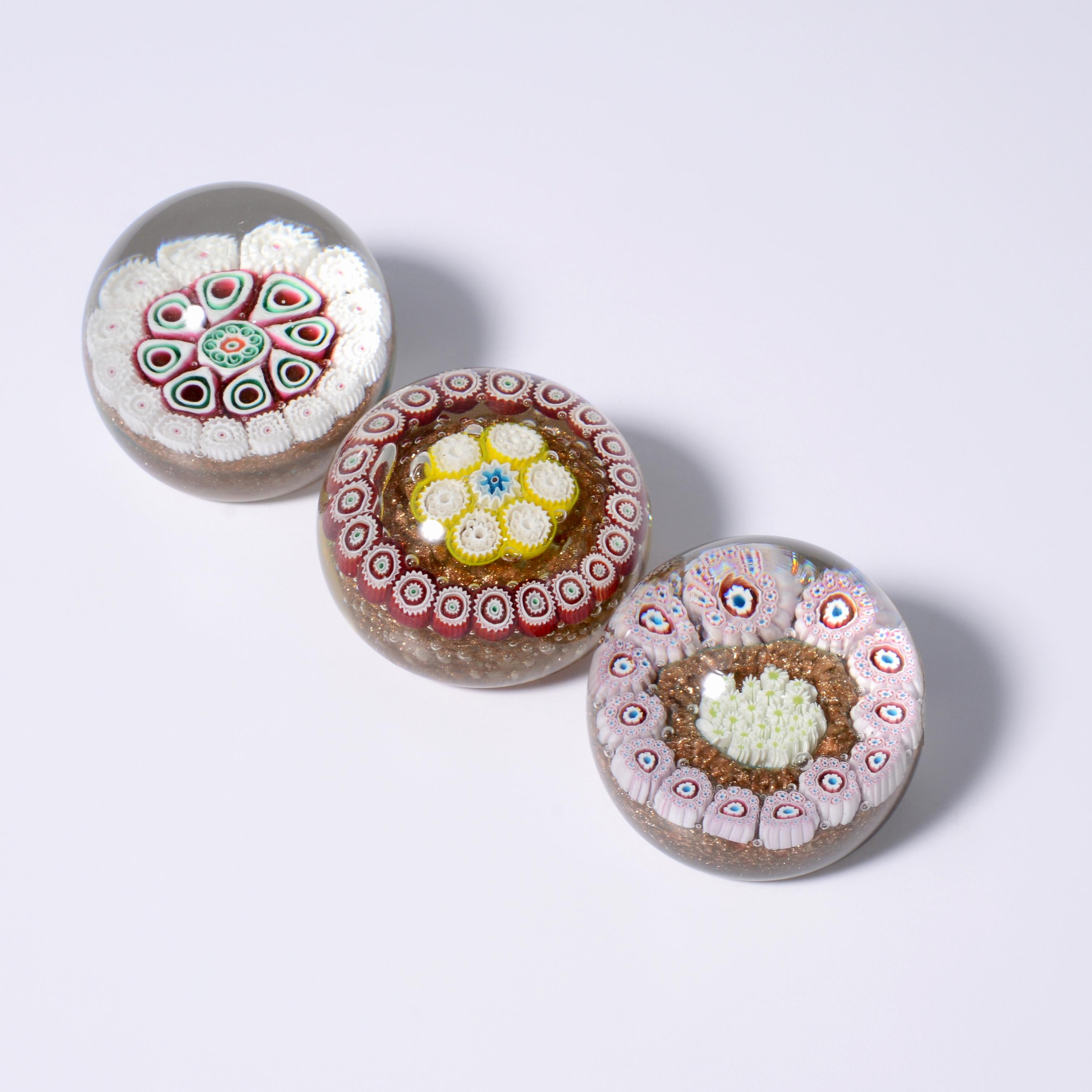 Vetro soffiato Fratelli Toso MILLEFIORI Fermacarte, Collection'S Pina in vendita