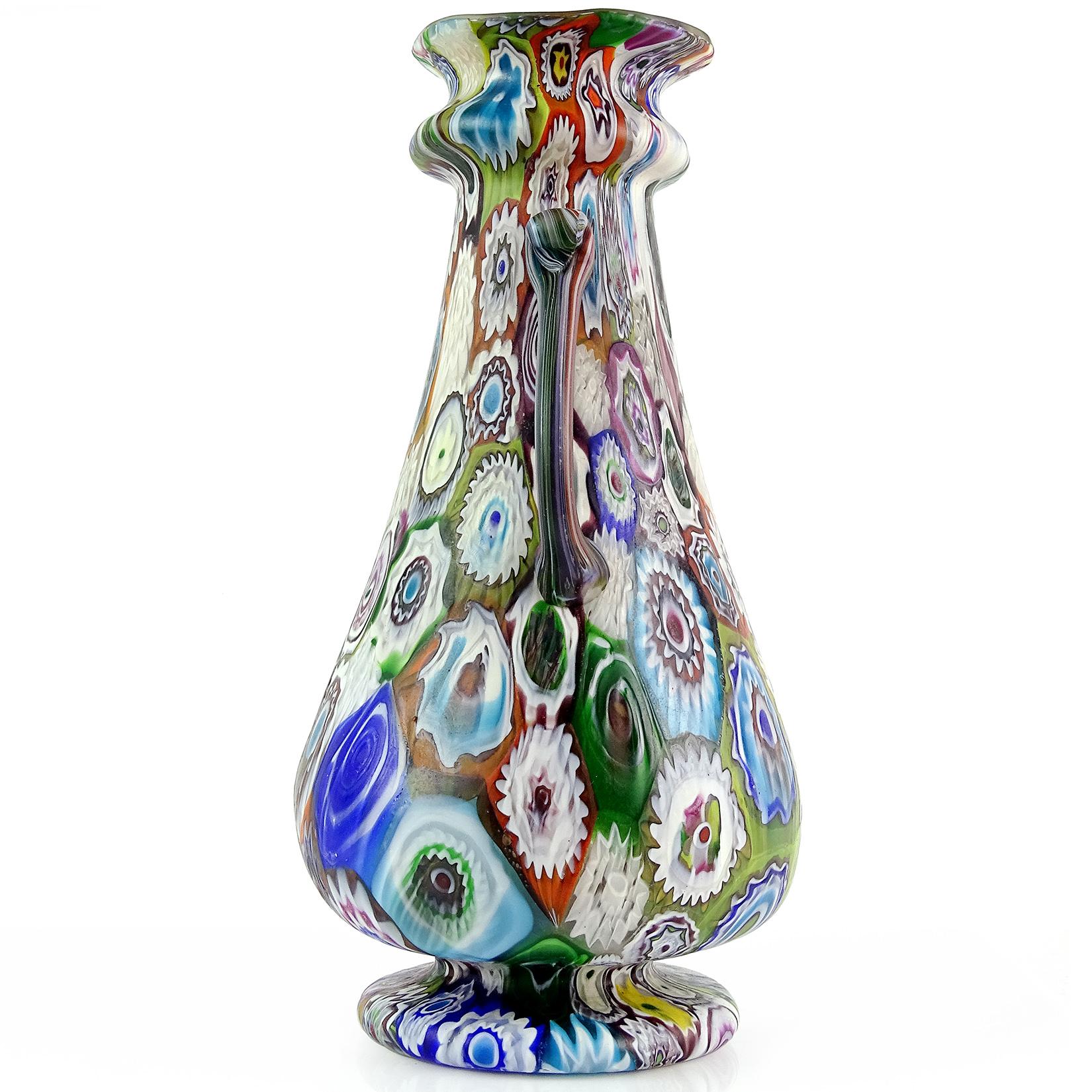 Italienische Mosaikvase aus Murano-Kunstglas mit antiken Millefiori-Blumen von Fratelli Toso (Handgefertigt) im Angebot
