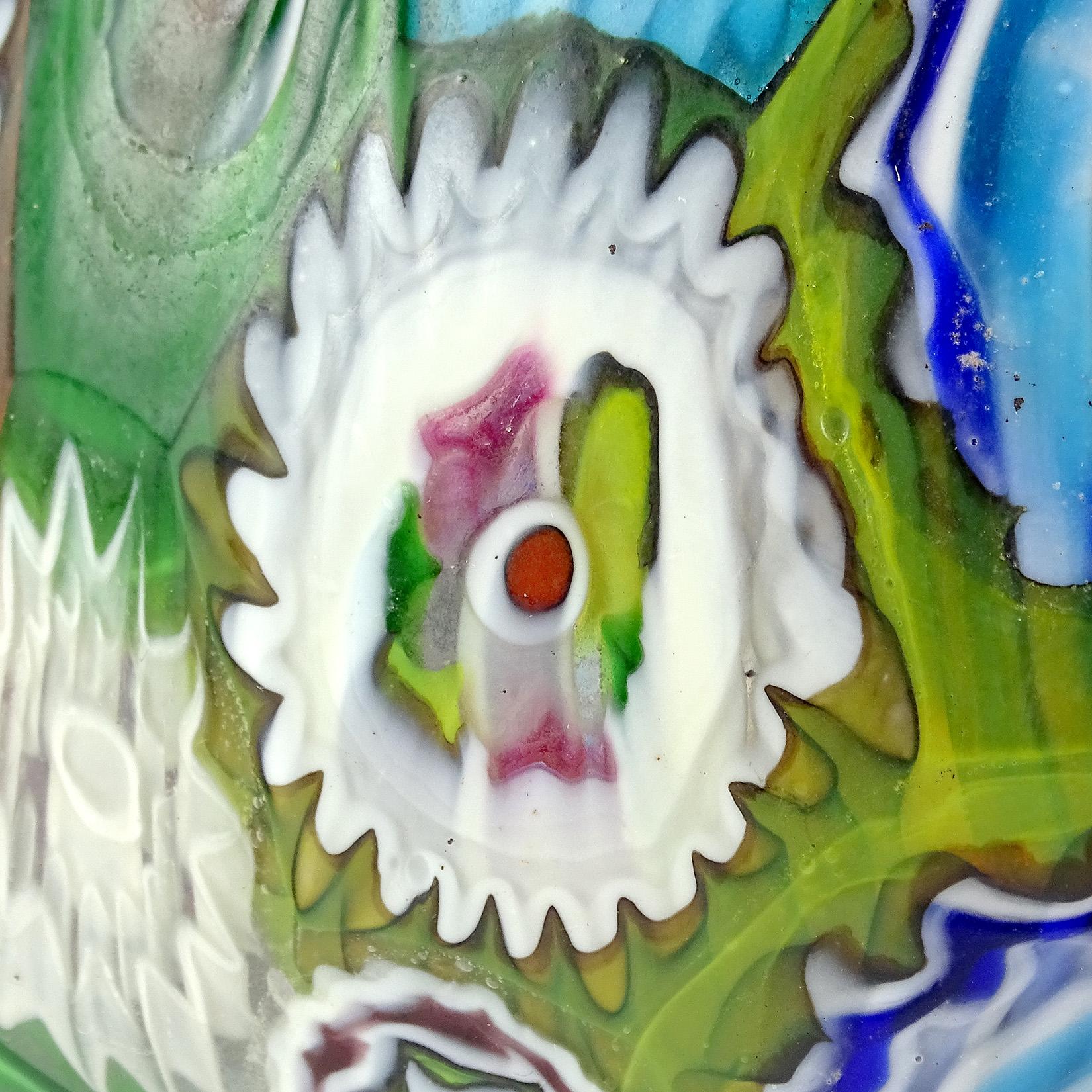 Italienische Mosaikvase aus Murano-Kunstglas mit antiken Millefiori-Blumen von Fratelli Toso im Angebot 1
