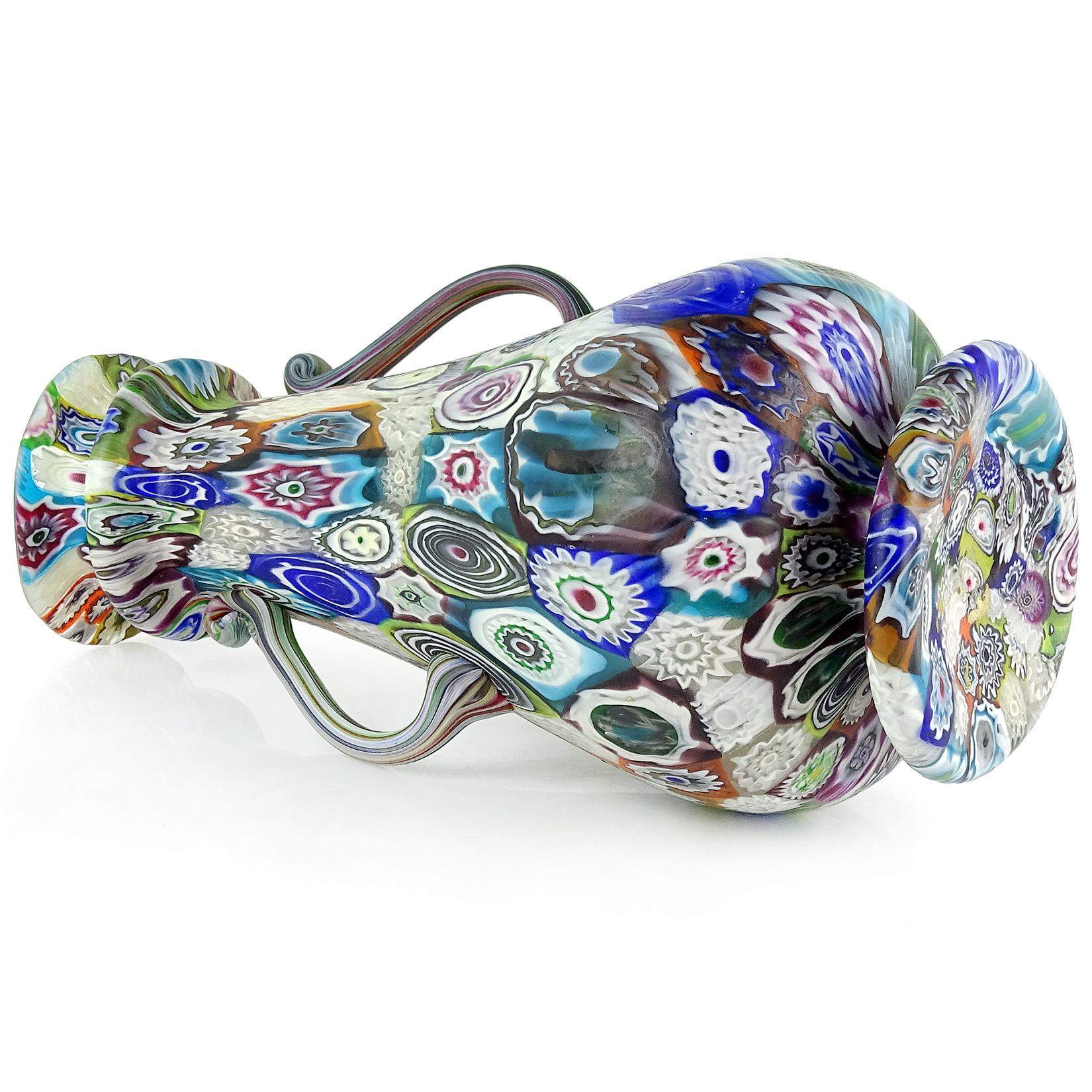 Italienische Mosaikvase aus Murano-Kunstglas mit antiken Millefiori-Blumen von Fratelli Toso im Angebot 2
