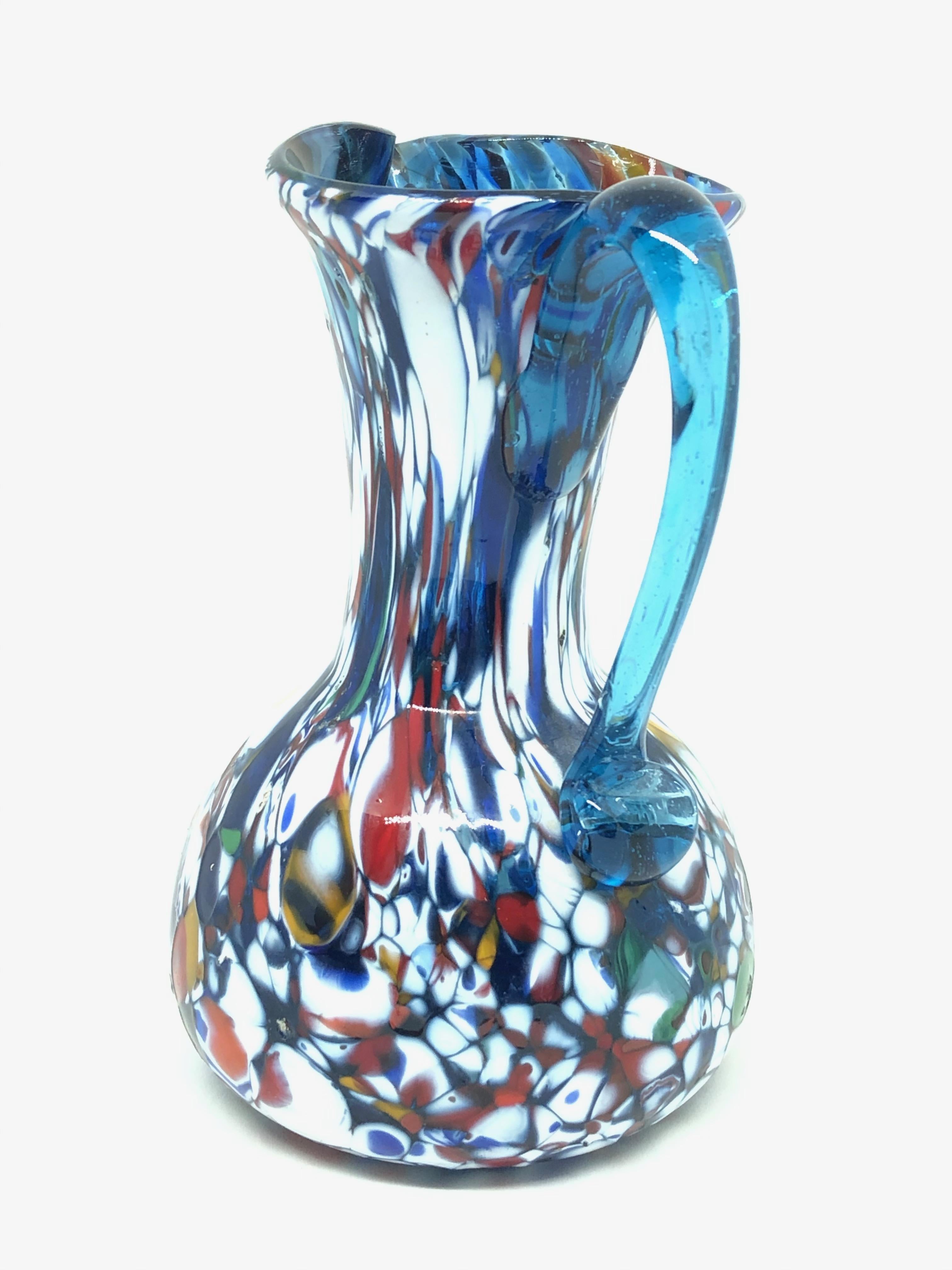 Fratelli Toso Murano-Kunstglas Neoklassische Krugvase:: Italien:: 1960er Jahre (Italienisch) im Angebot