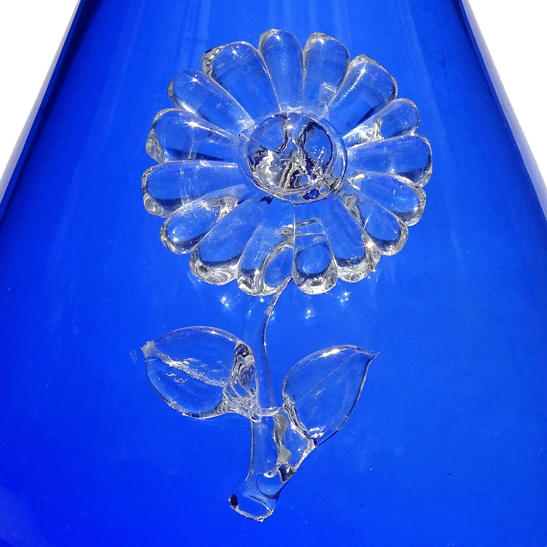 Mid-Century Modern Fratelli Toso Murano Cobalt Blue Applied Clear Flower Italian Art Glass Vase For Sale