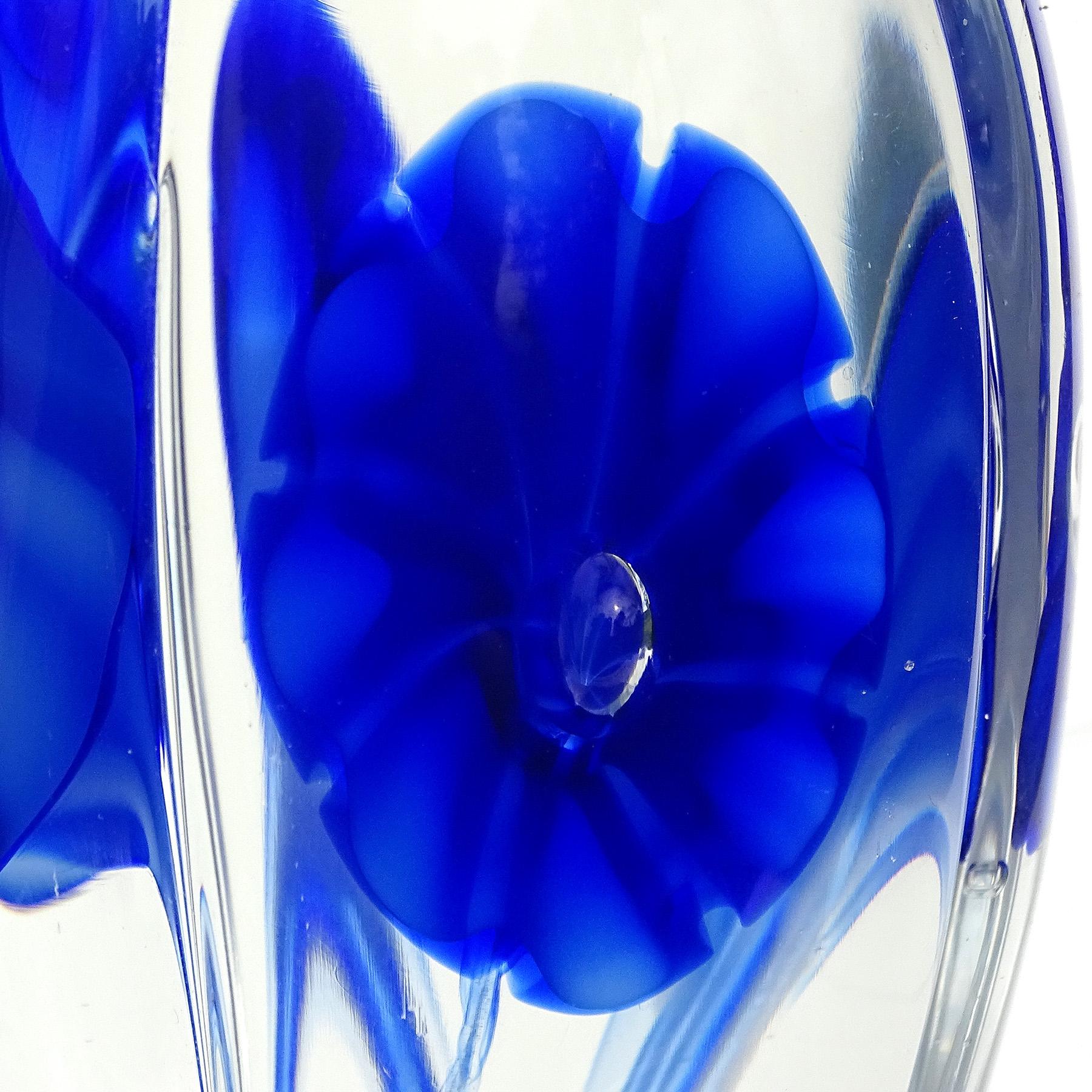 Hand-Crafted Fratelli Toso Murano Cobalt Blue Flowers Italian Art Glass Tall Paperweight For Sale