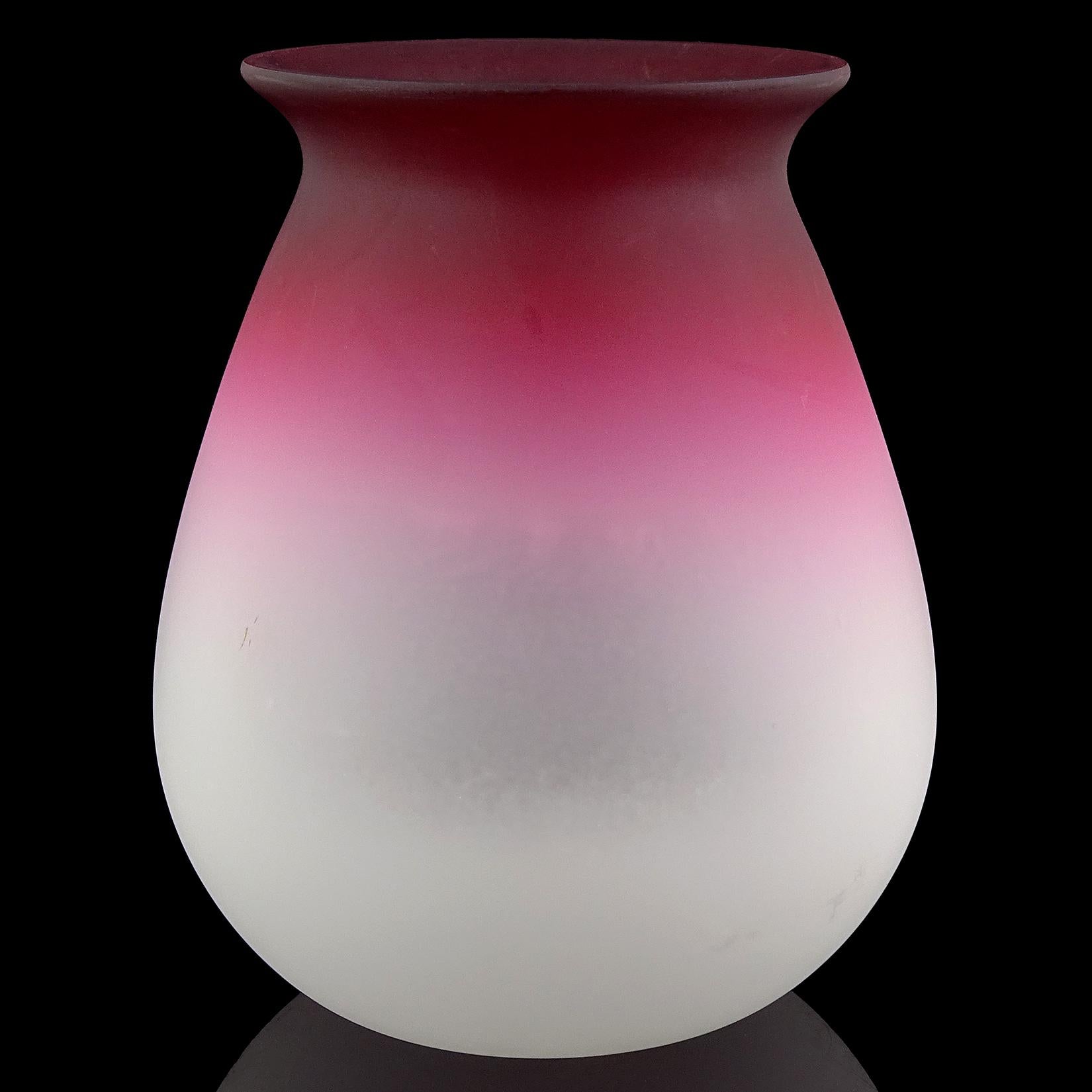 Hand-Crafted Fratelli Toso Murano Deep Red to White Satin Italian Art Glass Flower Vase