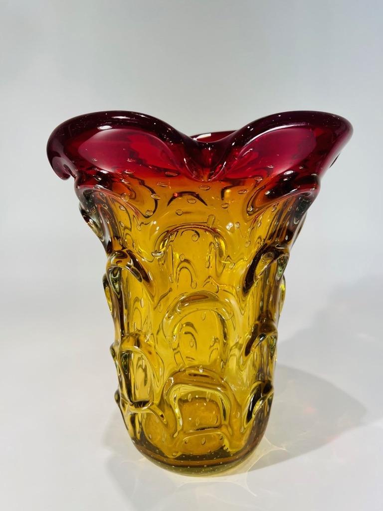 International Style Large Fratelli Toso Murano glass bicolor vase For Sale