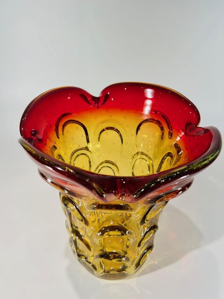European Large Fratelli Toso Murano glass bicolor vase For Sale