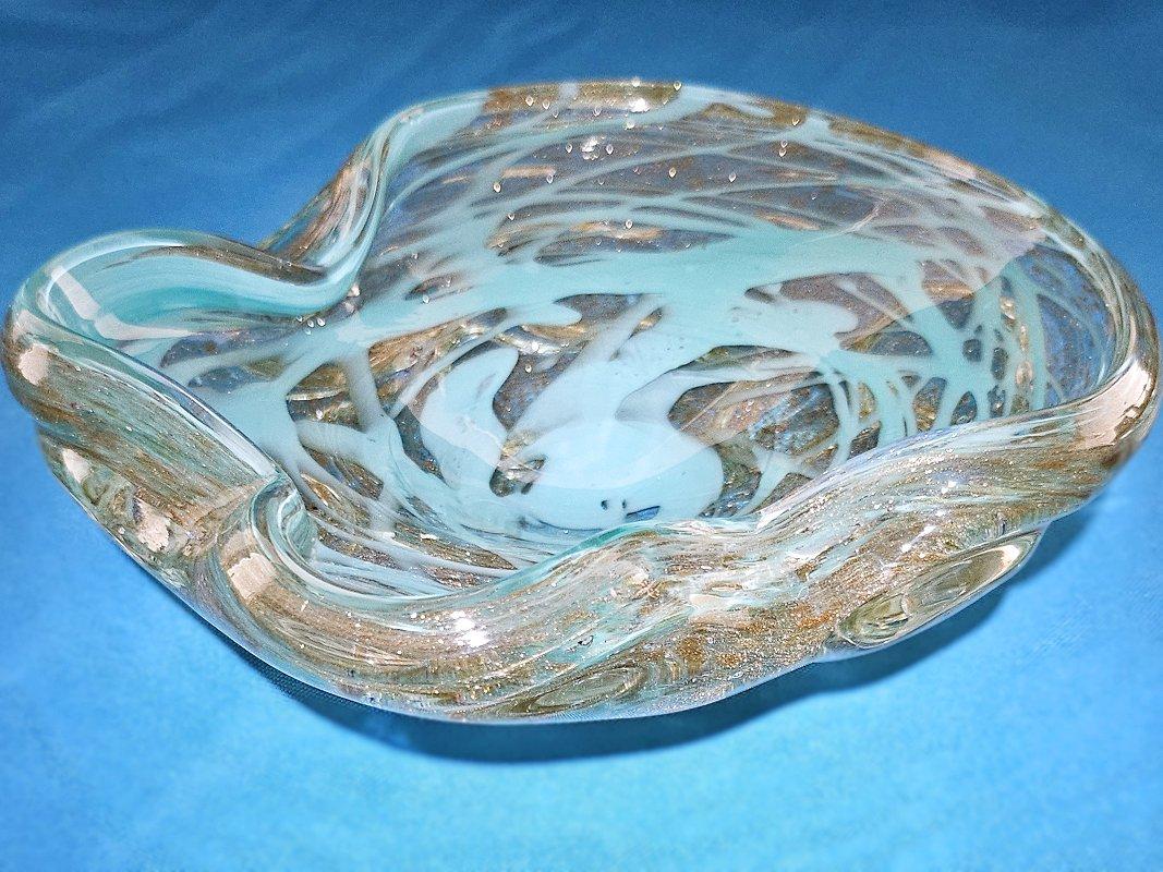 Fratelli Toso Cuenco de cristal de Murano, A Bugne con Aventurina y Remolino REBAJA POR CIERRE Moderno de mediados de siglo en venta