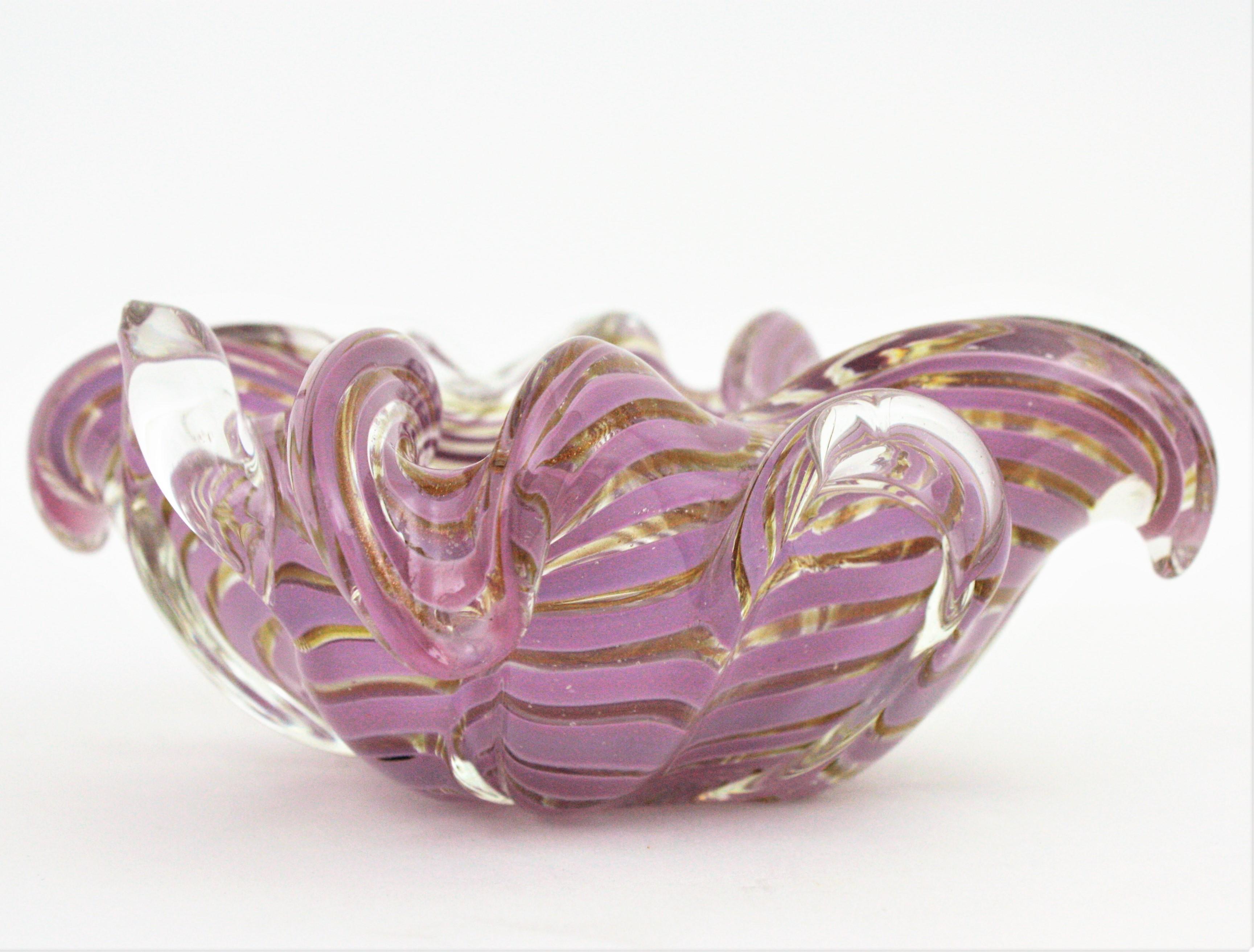 italien Fratelli Toso Murano Glass Lilac Swirl Ribbons & Gold Dust Large Bowl / Ashtray en vente