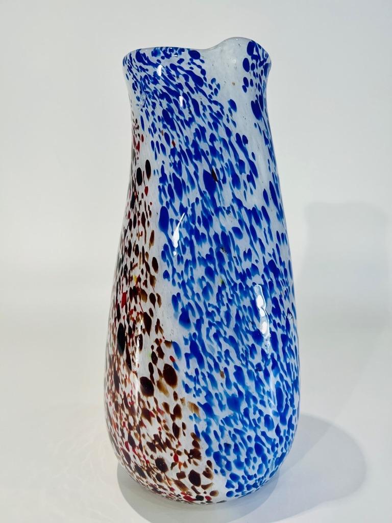 International Style Large Fratelli Toso Murano glass multicolor circa 1950 vase. For Sale