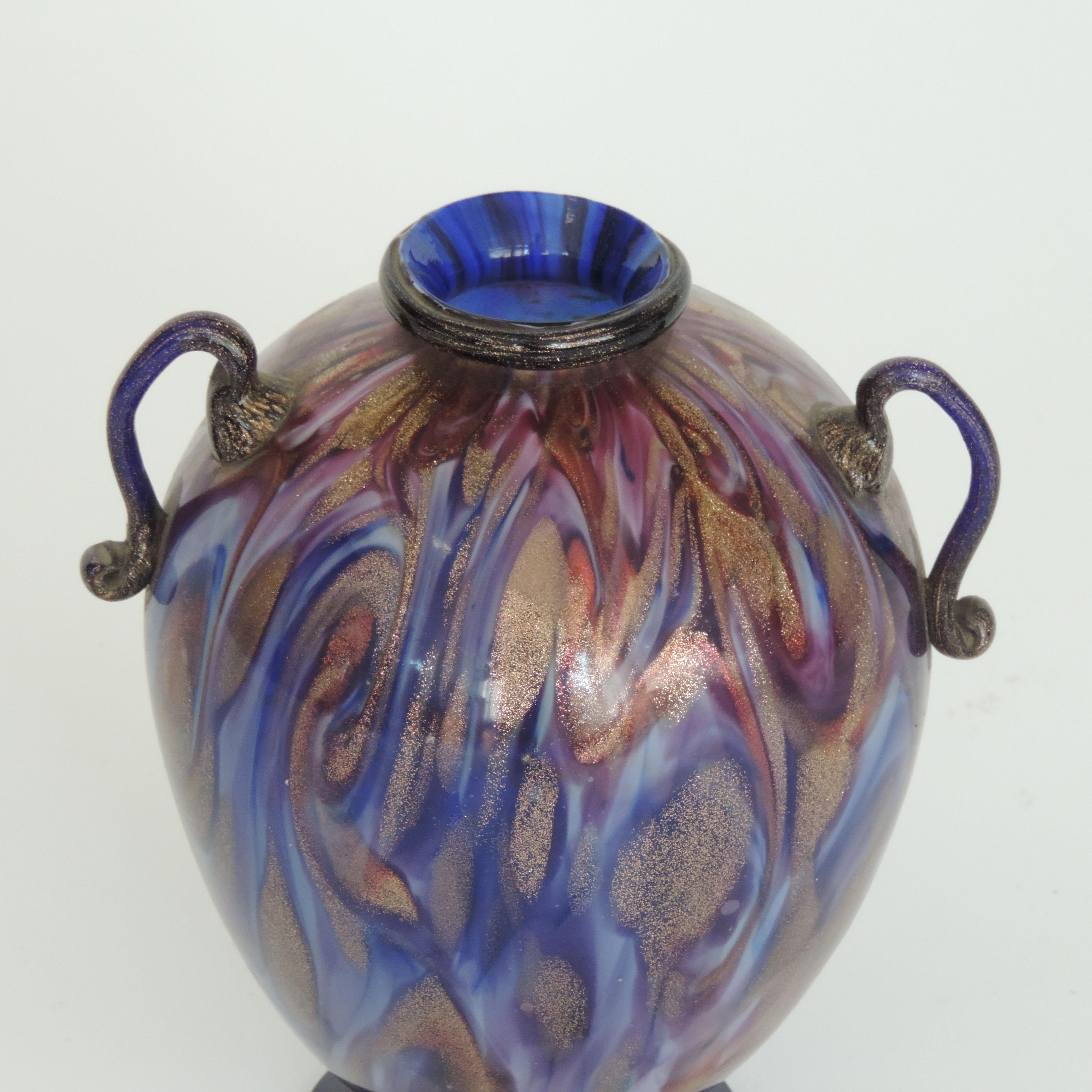 Verre de Murano Vase en verre de Murano Fratelli Toso:: Italie:: années 1930 en vente