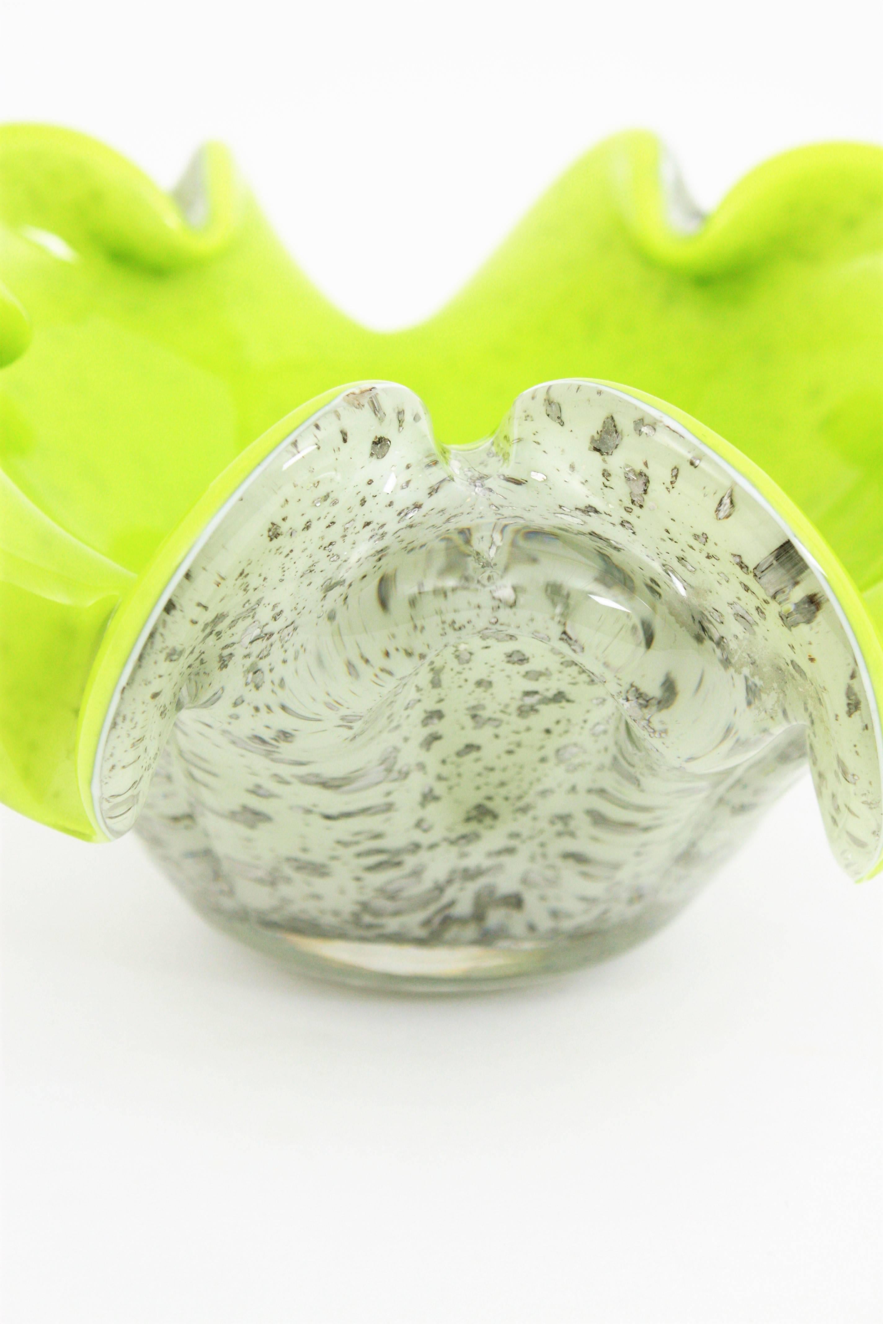 Fratelli Toso Murano Green White Silver Flecks Italian Art Glass Bowl 1