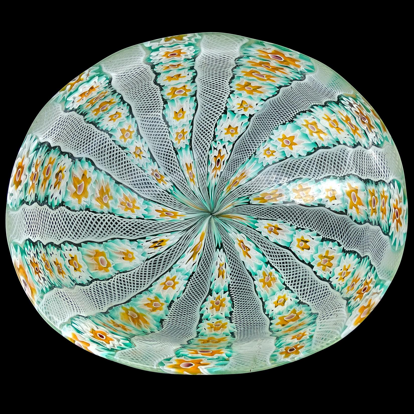 Mid-Century Modern Fratelli Toso Murano Millefiori Flower Ribbons Italian Art Glass Decorative Bowl For Sale