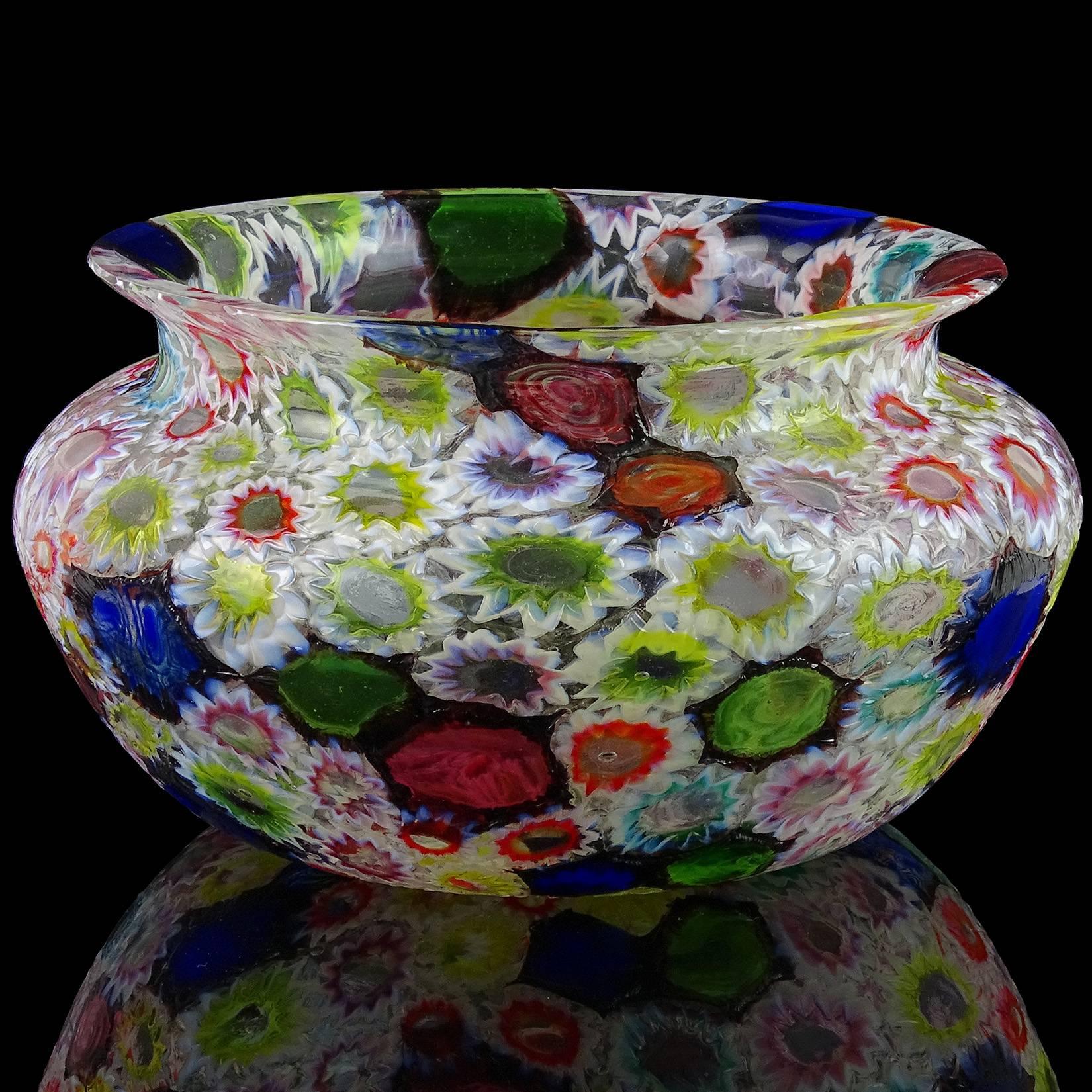 Hand-Crafted Fratelli Toso Murano Millefiori Flower Star Mosaic Italian Art Glass Bowl