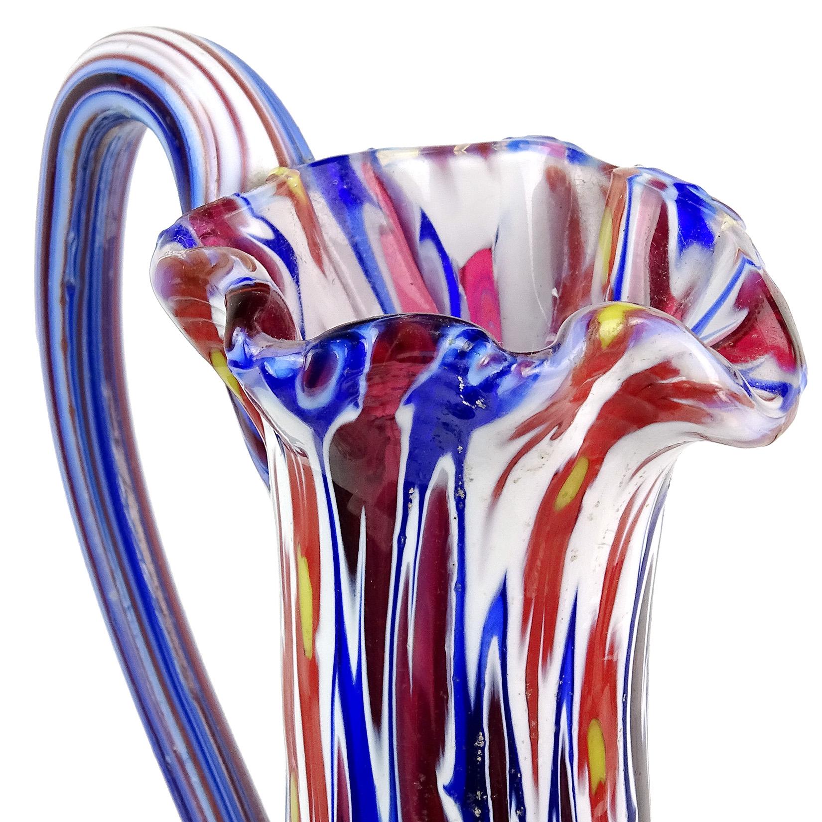 Fait main Pichets en verre d'art italien Fratelli Toso Murano Millefiori Flower Star Mosaic en vente