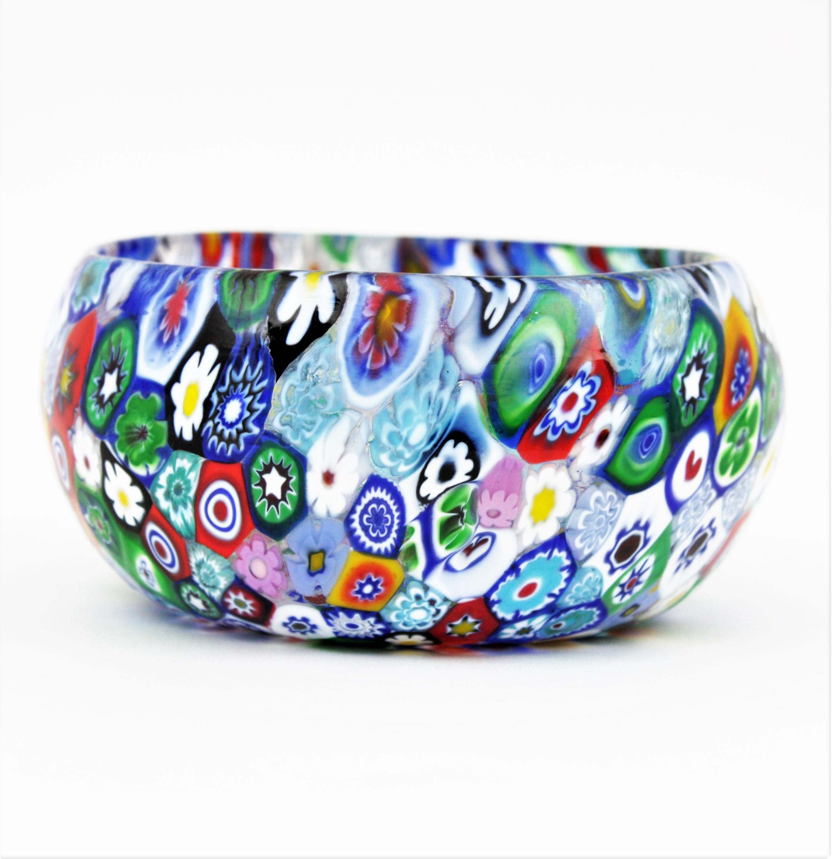 20th Century Murano Fratelli Toso Murrine Multi Color Italian Art Glass Bowl, 1950s For Sale