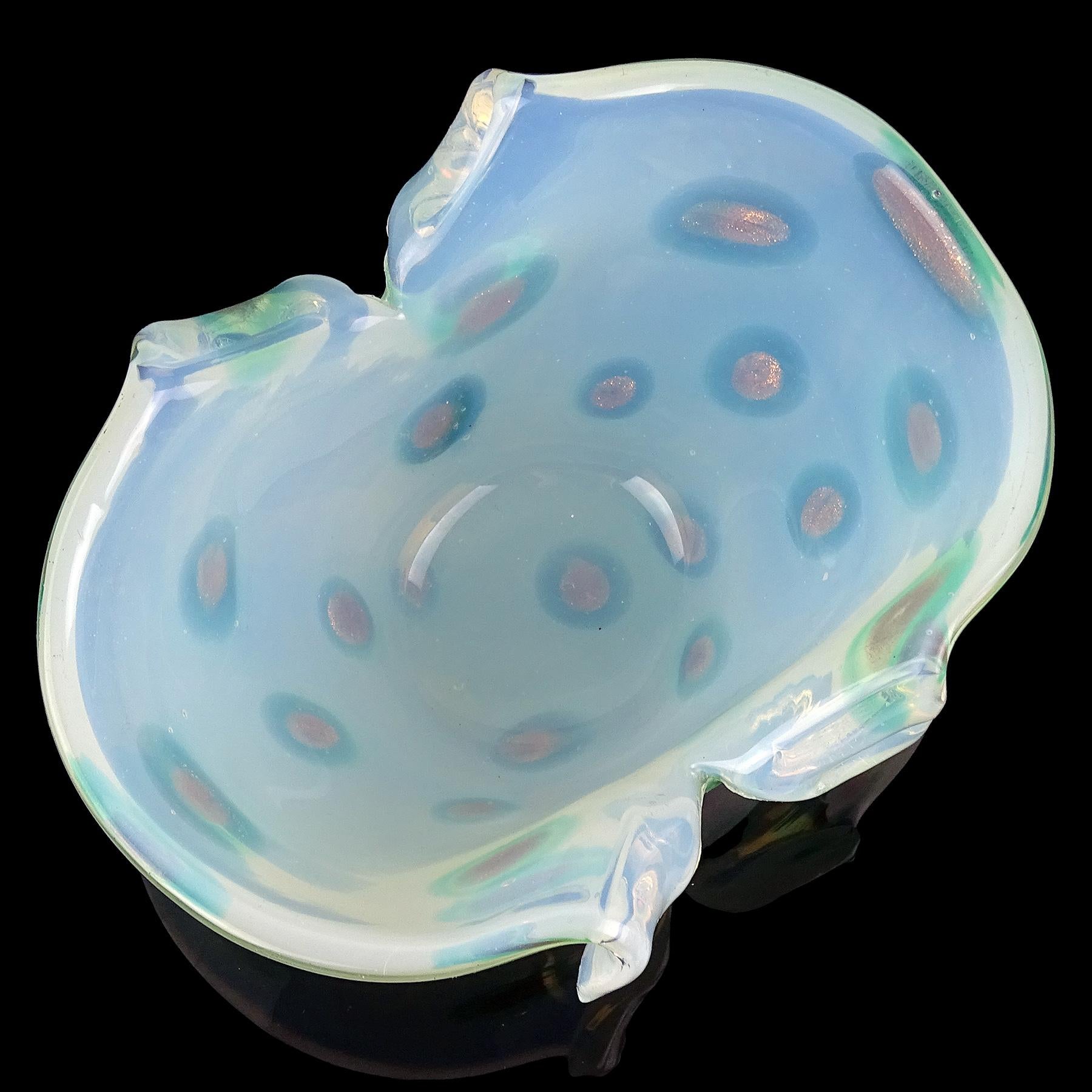 Fratelli Toso Murano Opal Green Aventurine Spots Italian Art Glass Cut Rim Bowl For Sale 3