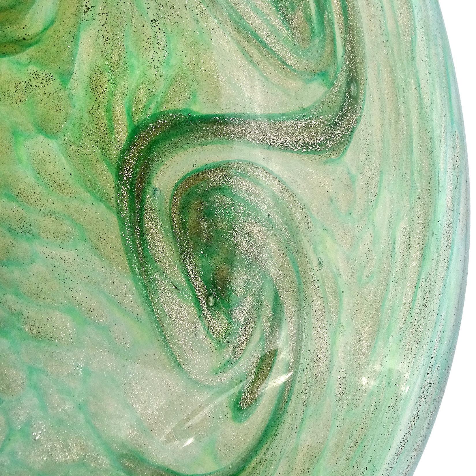 Fratelli Toso Murano Opal Green Aventurine Swirl Italian Art Glass Bowl Dish In Good Condition In Kissimmee, FL