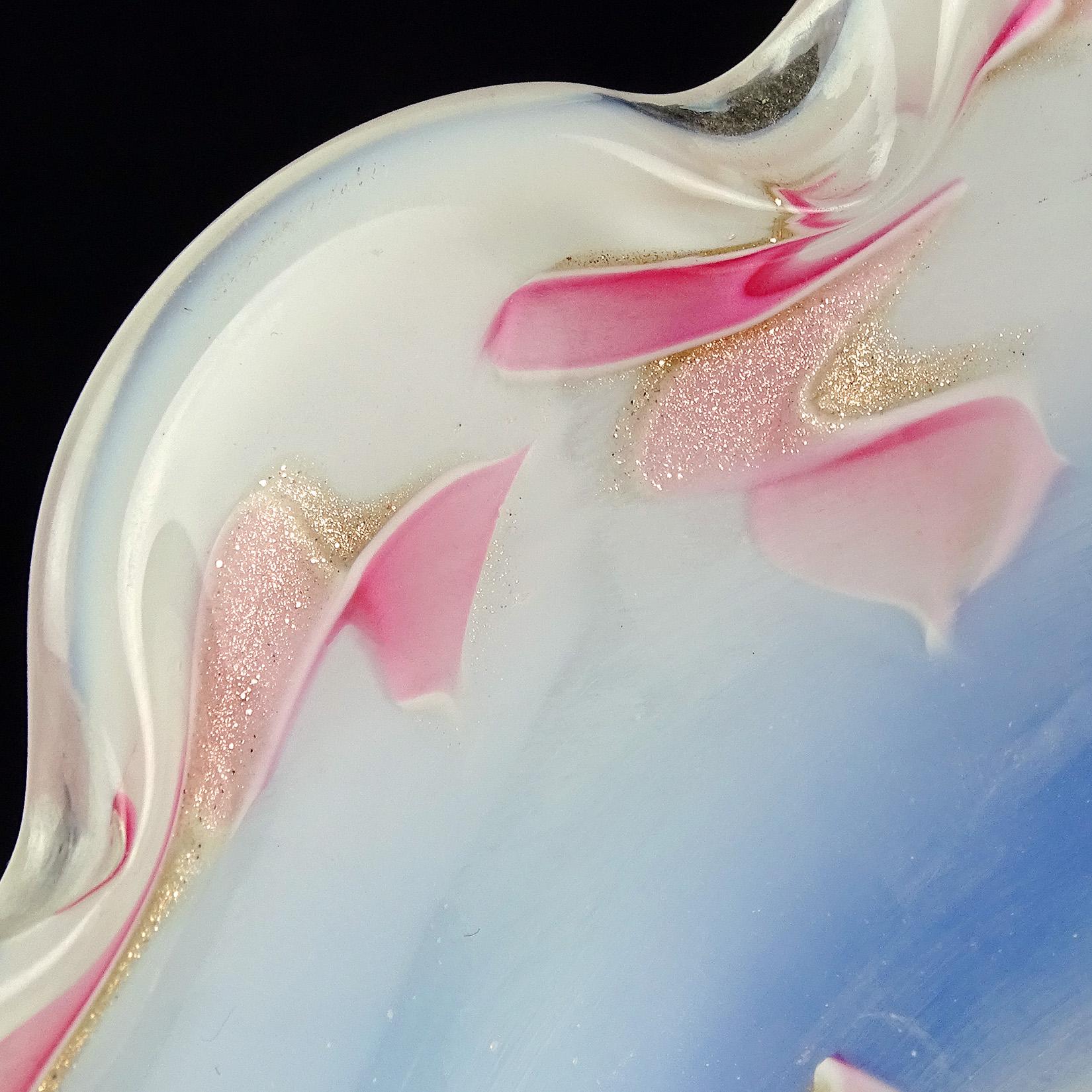 Mid-20th Century Fratelli Toso Murano Opalescent Pink Aventurine Ribbons Italian Art Glass Bowl