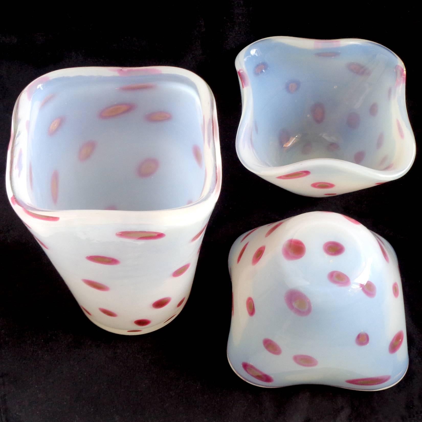 Mid-Century Modern Fratelli Toso Murano Opalescent Pink Spots Italian Art Glass Vase Bowls Set