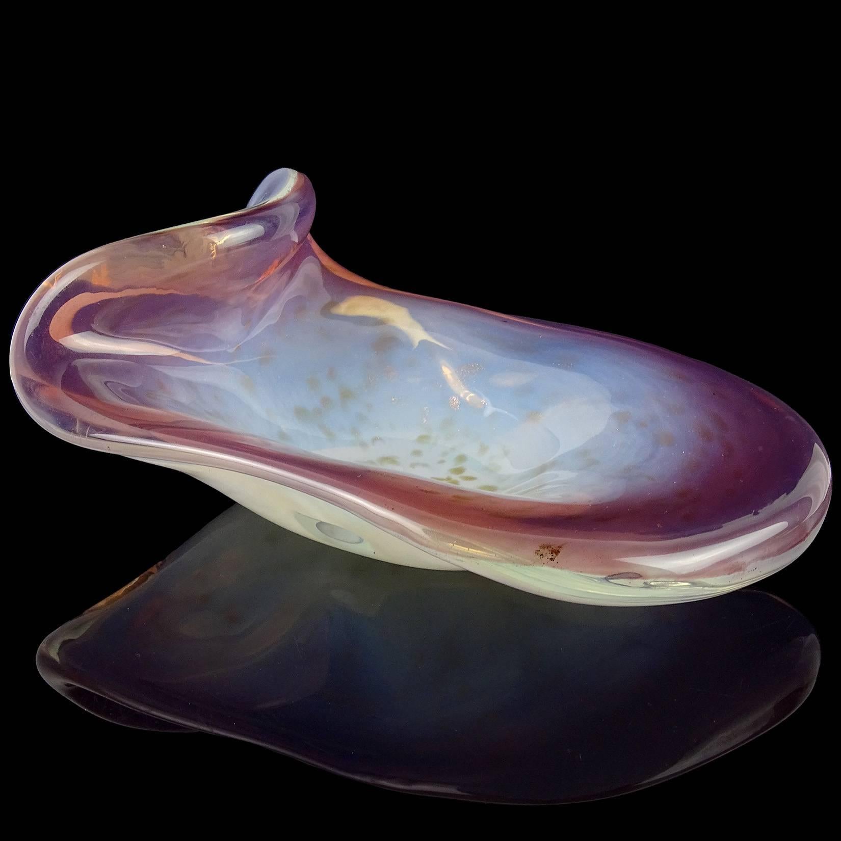 Fratelli Toso Murano Opalescent Purple Aventurine Flecks Italian Art Glass Bowl In Good Condition In Kissimmee, FL