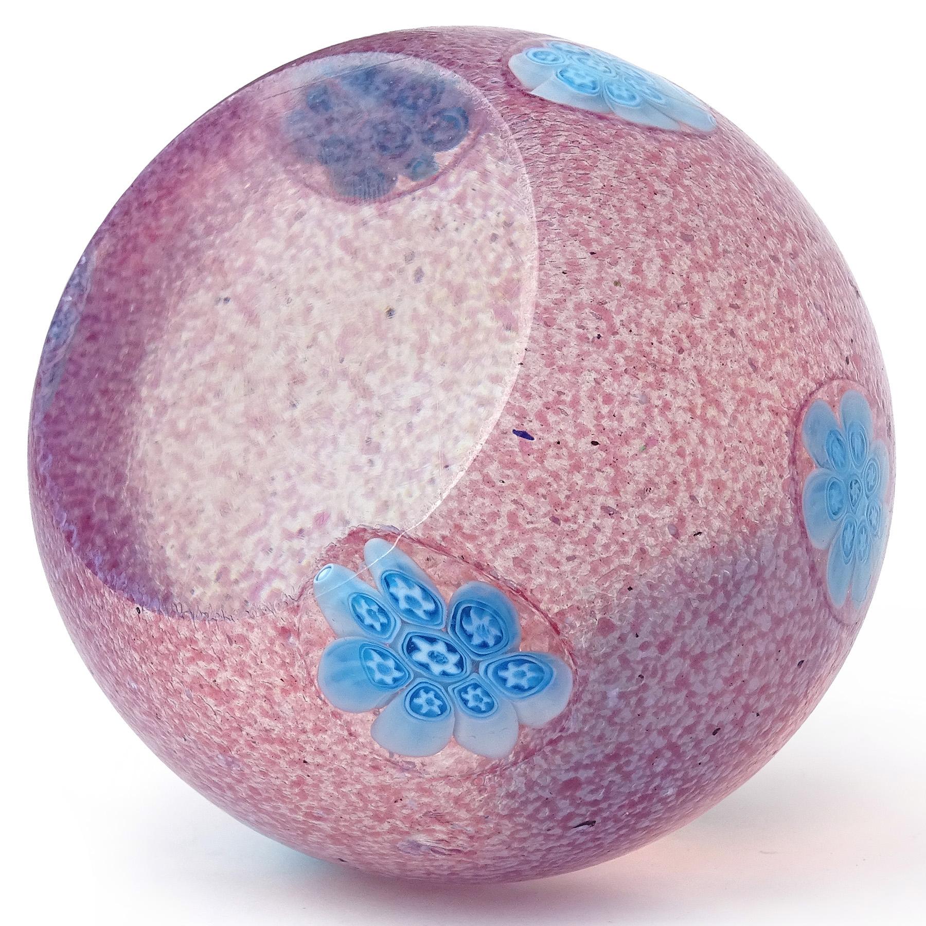 Fratelli Toso Murano Pink Blue Flowers Glass Italian Art Glass Paperweight In Good Condition For Sale In Kissimmee, FL