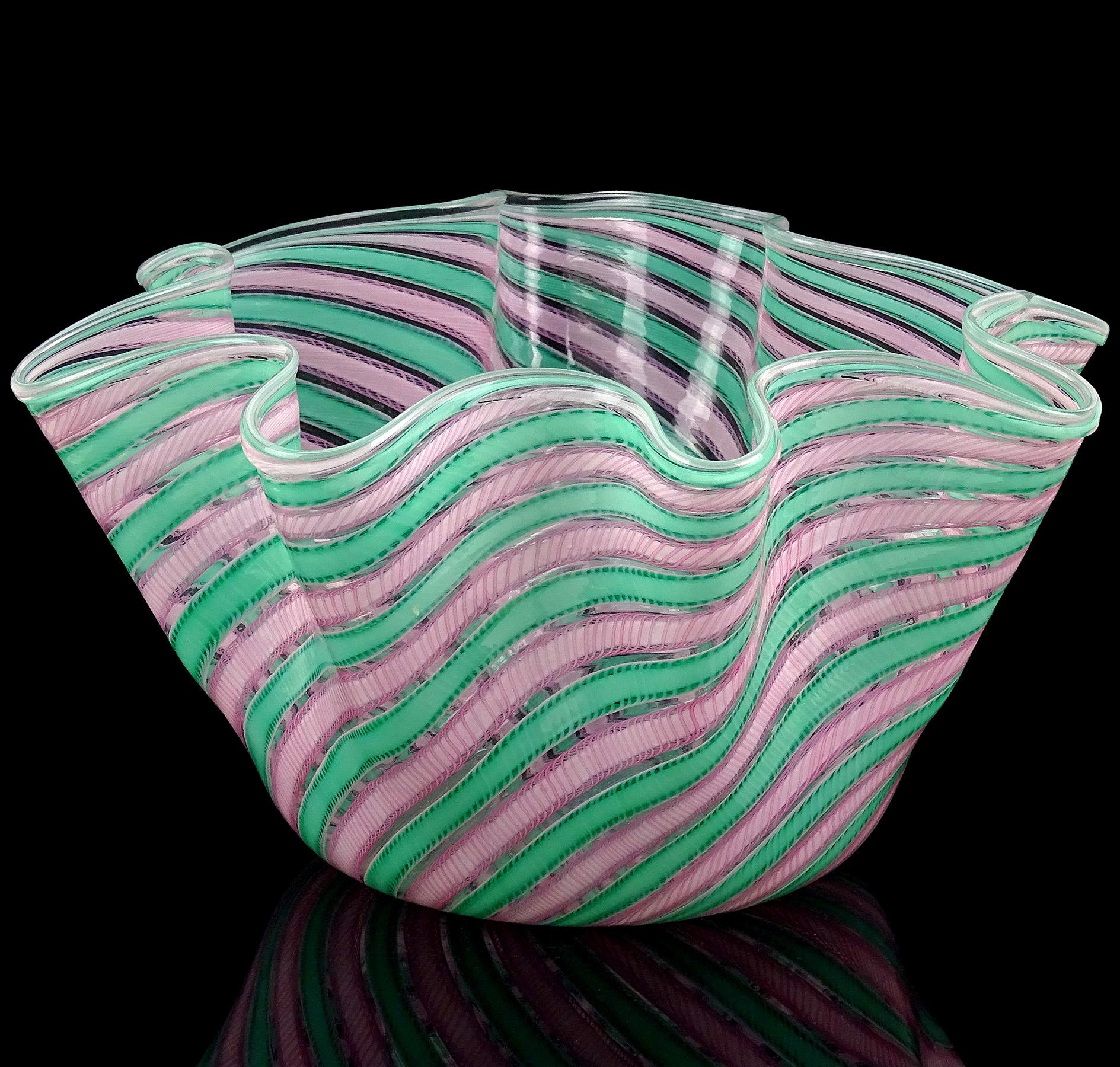 Beautiful, and large, vintage Murano hand blown pink and green Zanfirico ribbons Italian art glass sculptural handkerchief / fazzoletto flower vase. Documented to the Fratelli Toso company. The vase has an unusual color combination, creating a