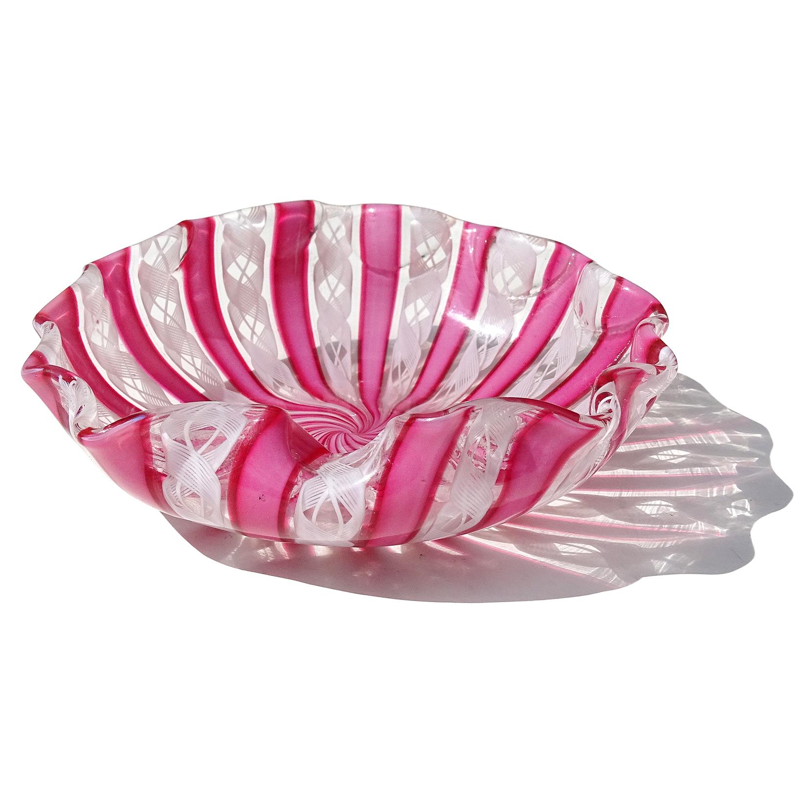 20th Century Fratelli Toso Murano Pink White Ribbons Italian Art Glass Decorative Dish Bowl For Sale