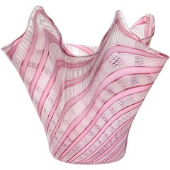 Fratelli Toso Murano Vaso di fiori Fazzoletto in vetro artistico italiano con nastri bianchi e rosa